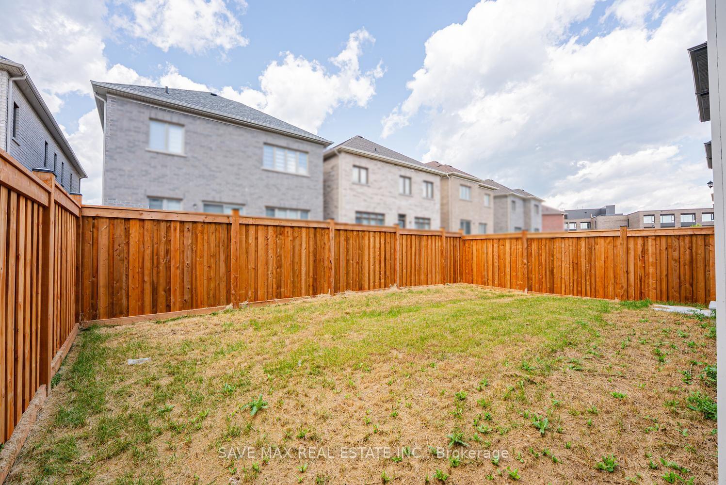 Photo 44 of 68 Stowmarket Street, Caledon, Rural Caledon — HOMEH