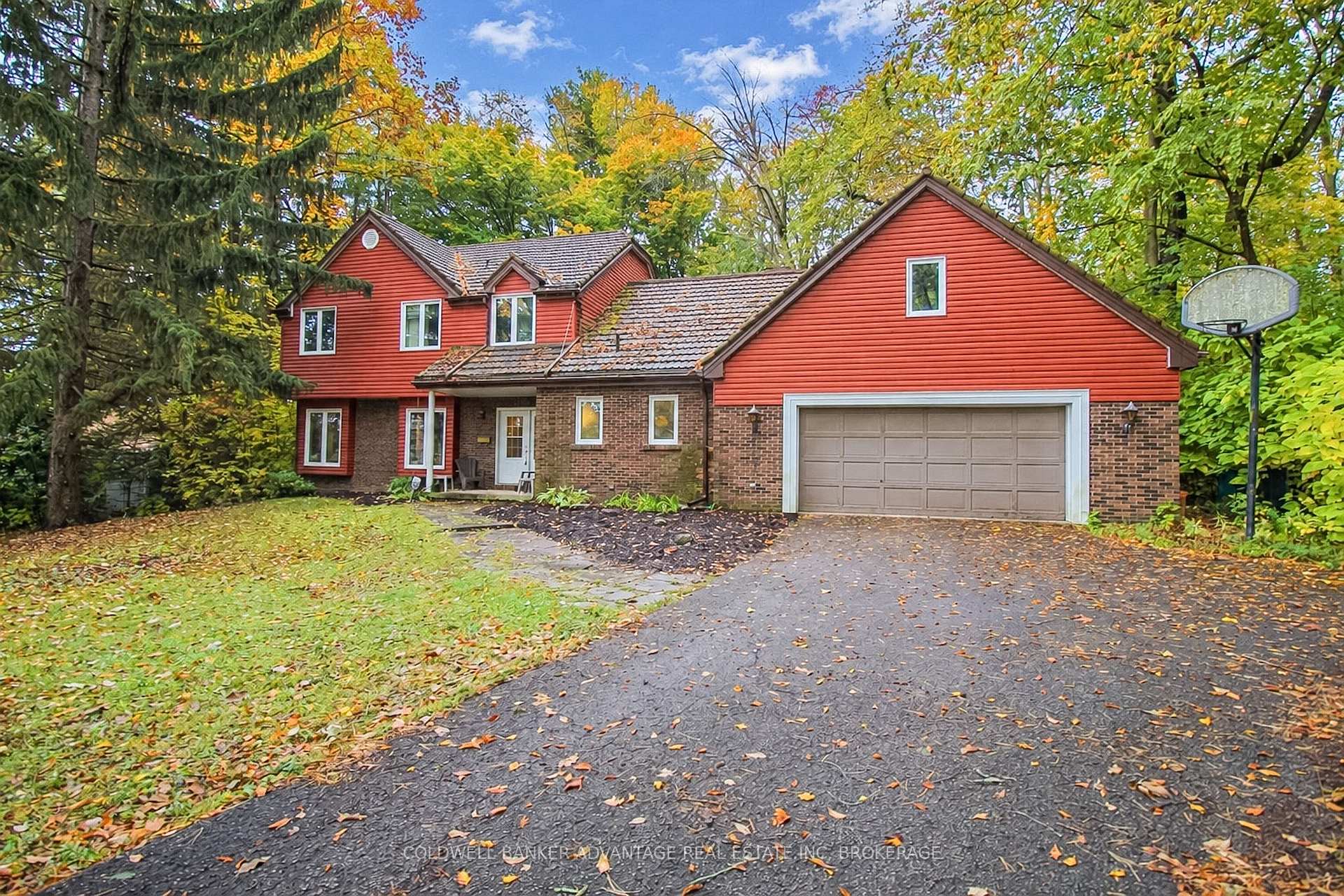 Photo 3 of 62 Stella Street, Pelham, Fonthill — HOMEH