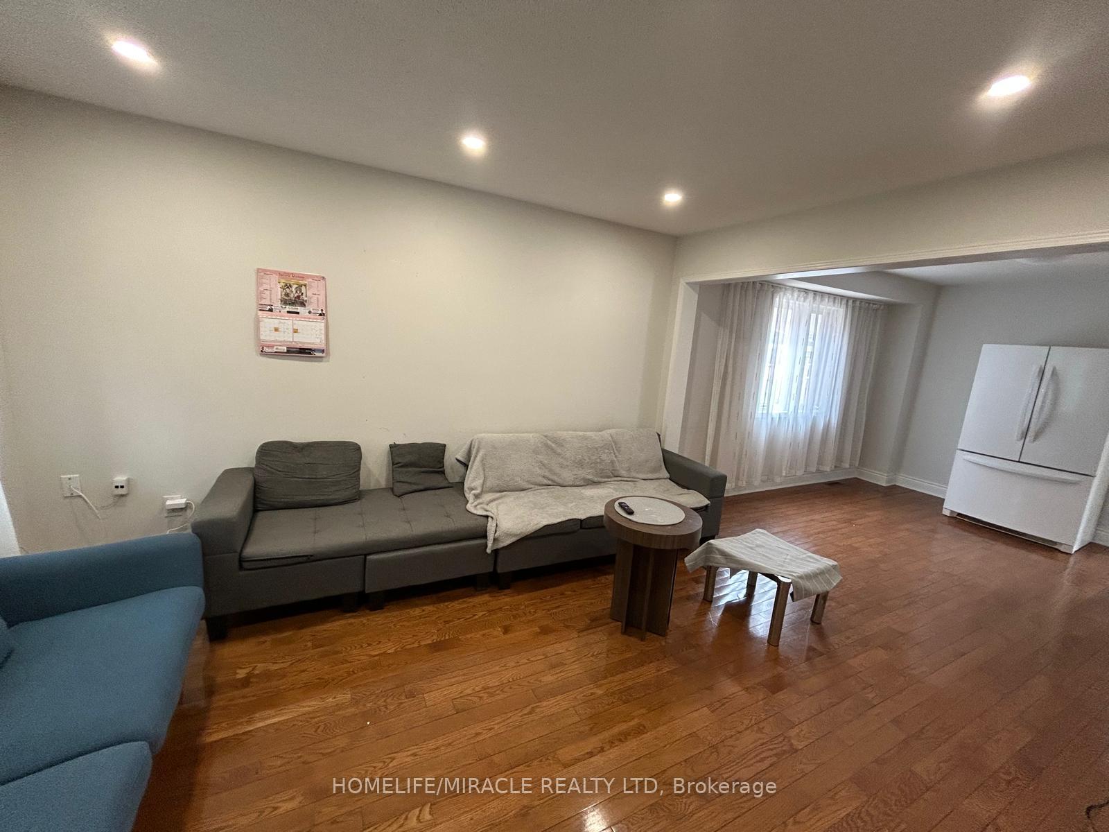 Photo 4 of Unit Upper, 42 Lockwood Road, Brampton, Fletcher's West — HOMEH