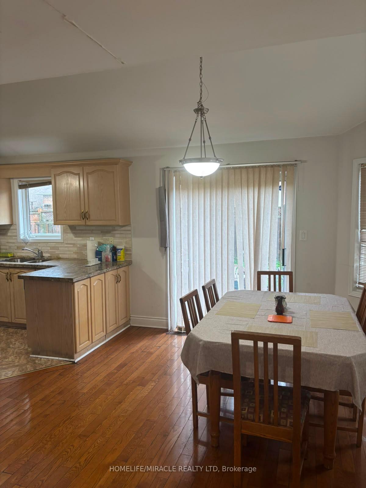 Photo 9 of Unit Upper, 42 Lockwood Road, Brampton, Fletcher's West — HOMEH