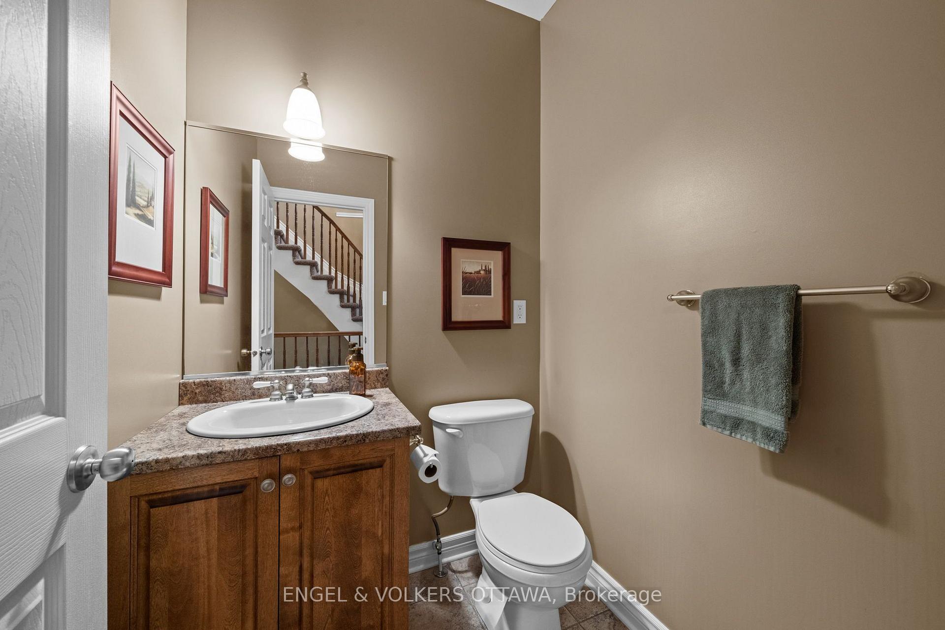 Photo 25 of 1629 Shauna Crescent, Ottawa, Greely — HOMEH