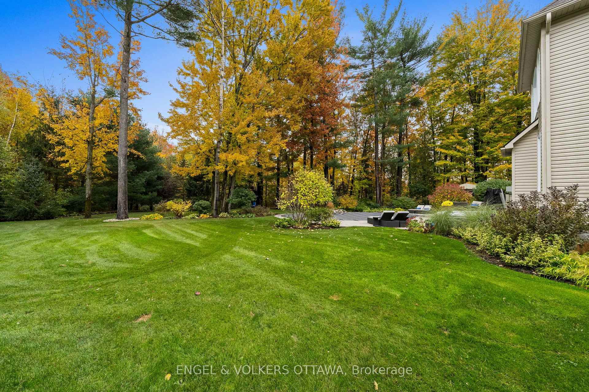 Photo 30 of 1629 Shauna Crescent, Ottawa, Greely — HOMEH