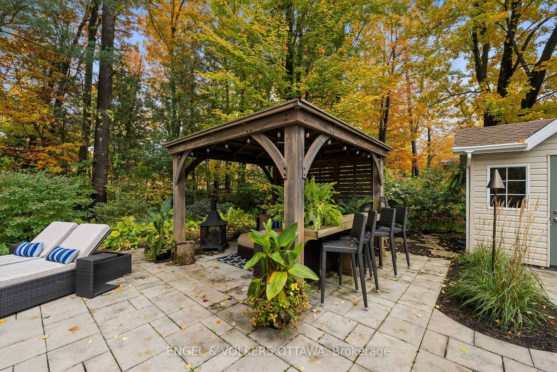 Photo 31 of 1629 Shauna Crescent, Ottawa, Greely — HOMEH