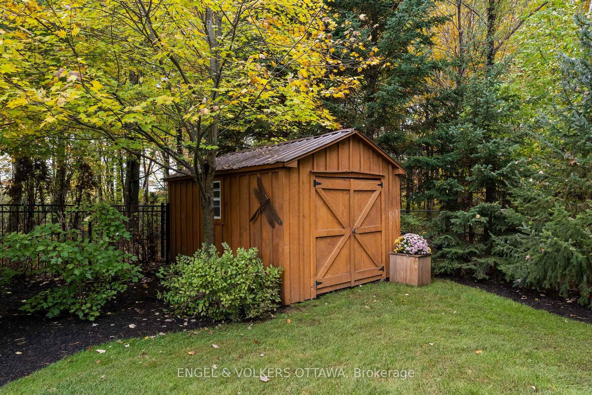 Photo 33 of 1629 Shauna Crescent, Ottawa, Greely — HOMEH