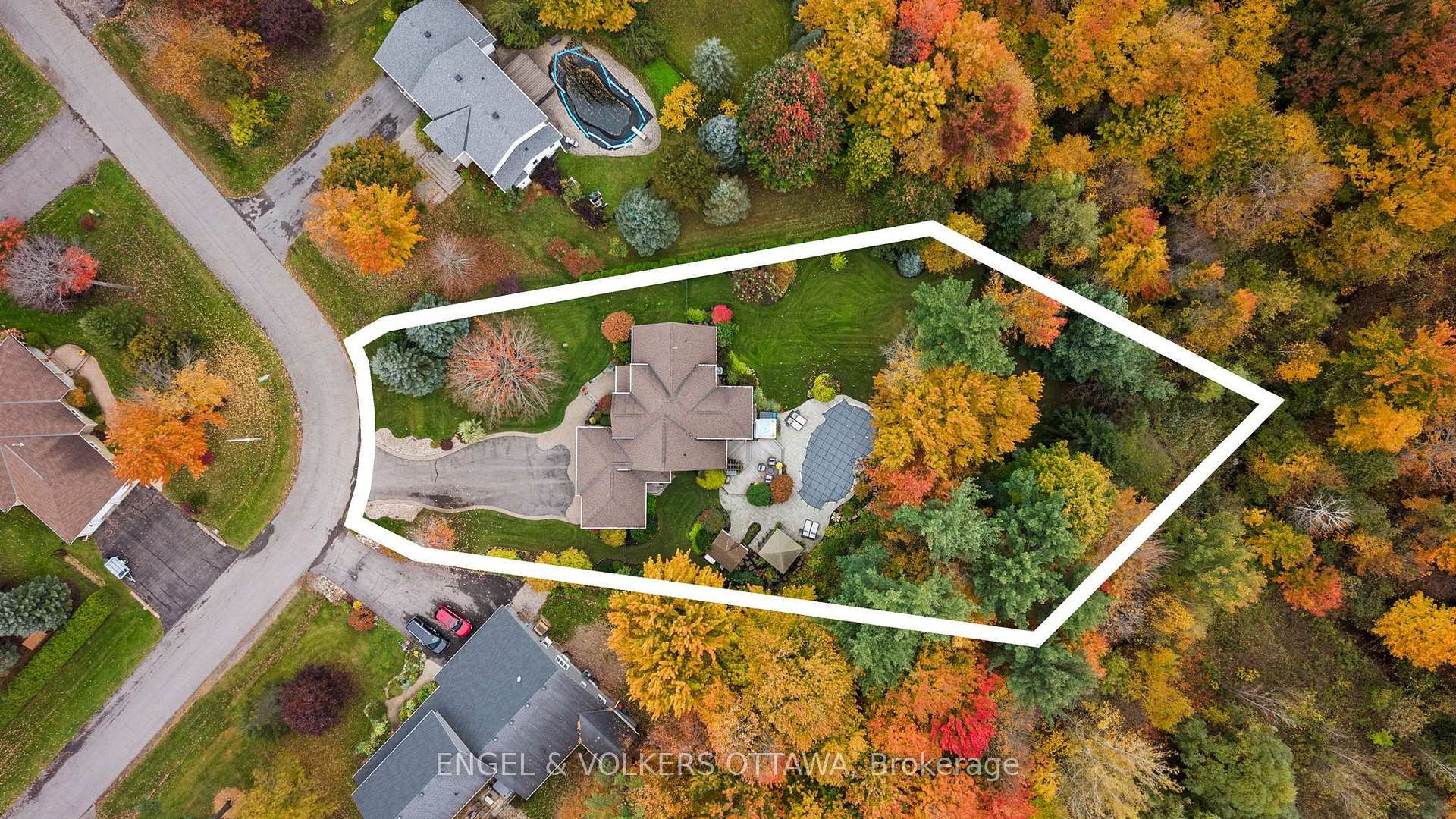 Photo 38 of 1629 Shauna Crescent, Ottawa, Greely — HOMEH