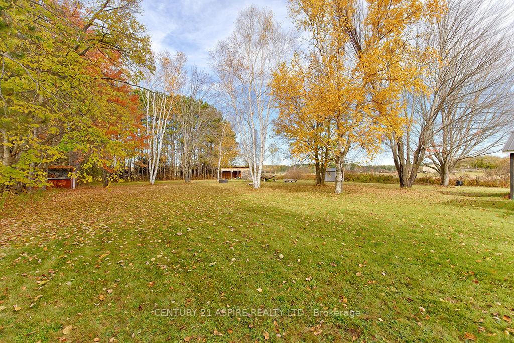 Photo 11 of 742 Zanders Road, Laurentian Valley, Laurentian Valley — HOMEH