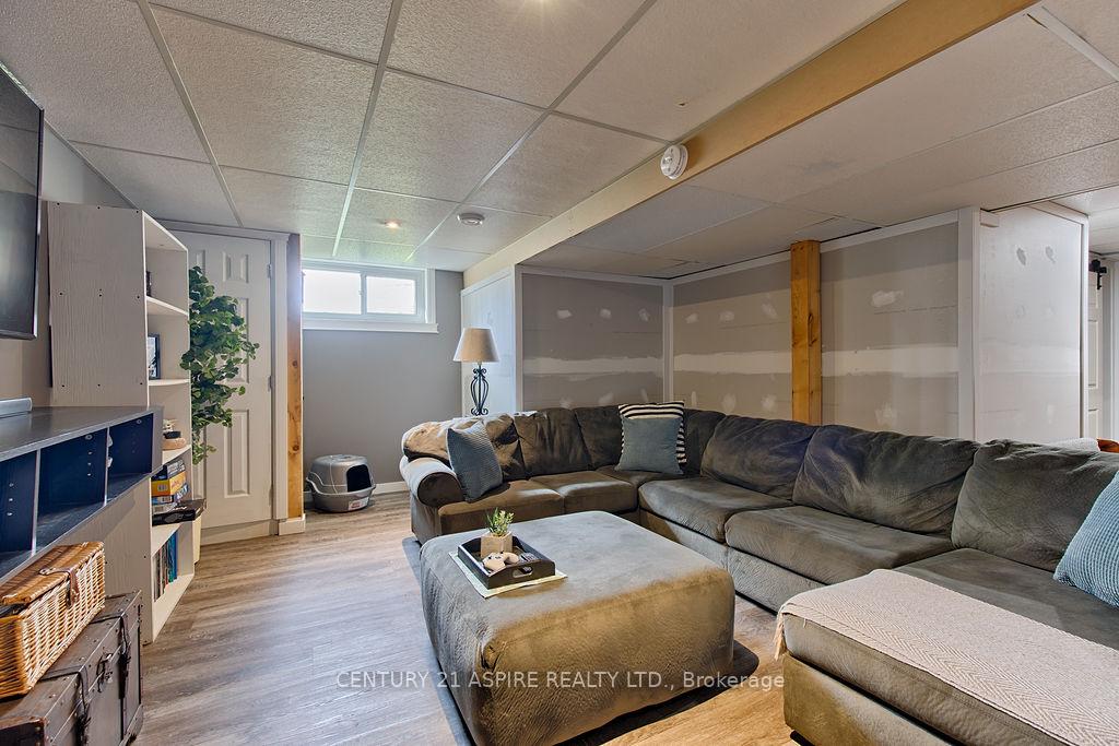 Photo 30 of 742 Zanders Road, Laurentian Valley, Laurentian Valley — HOMEH