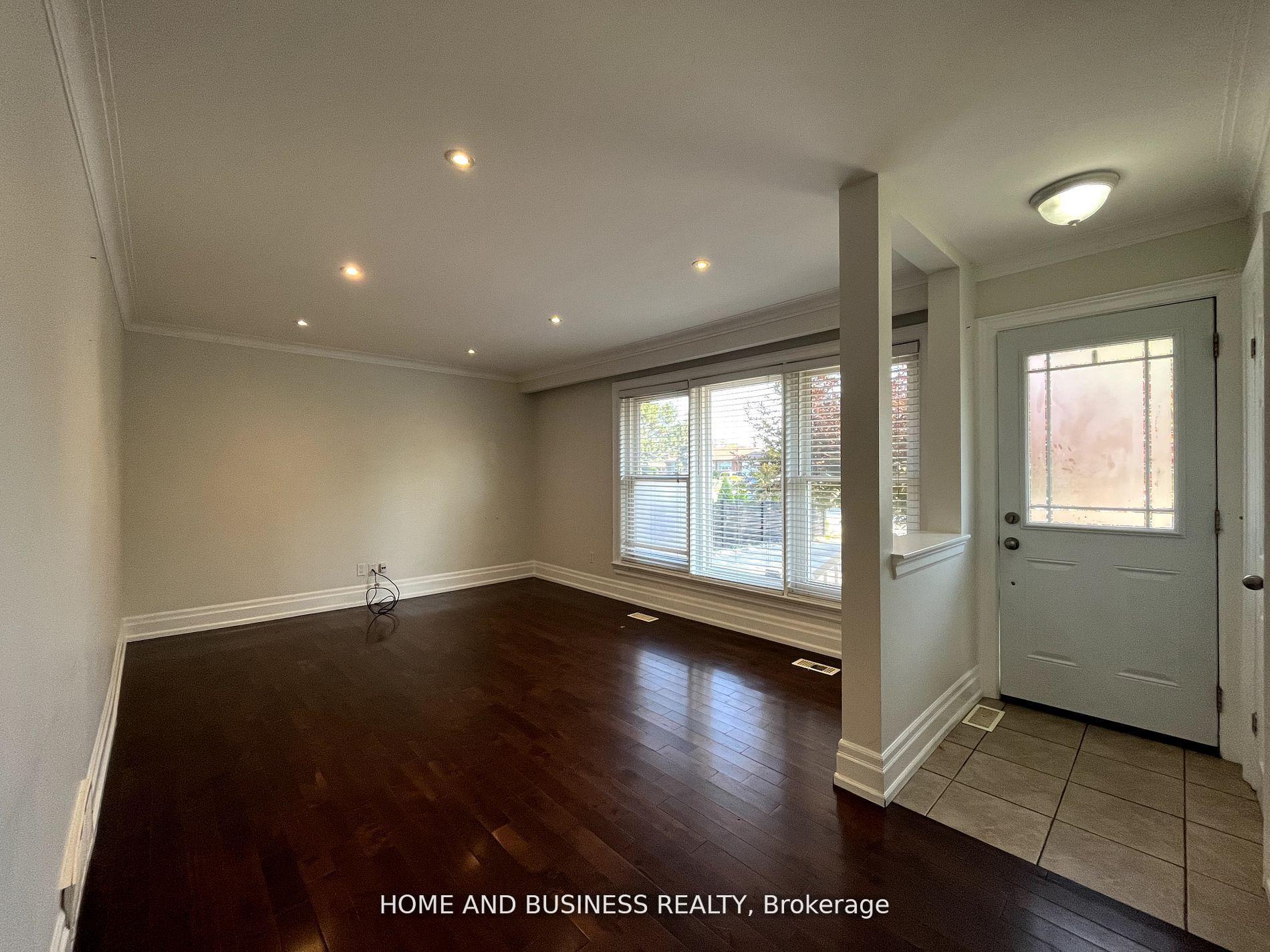Photo 2 of 376 Ashbury Road, Oakville, West — HOMEH
