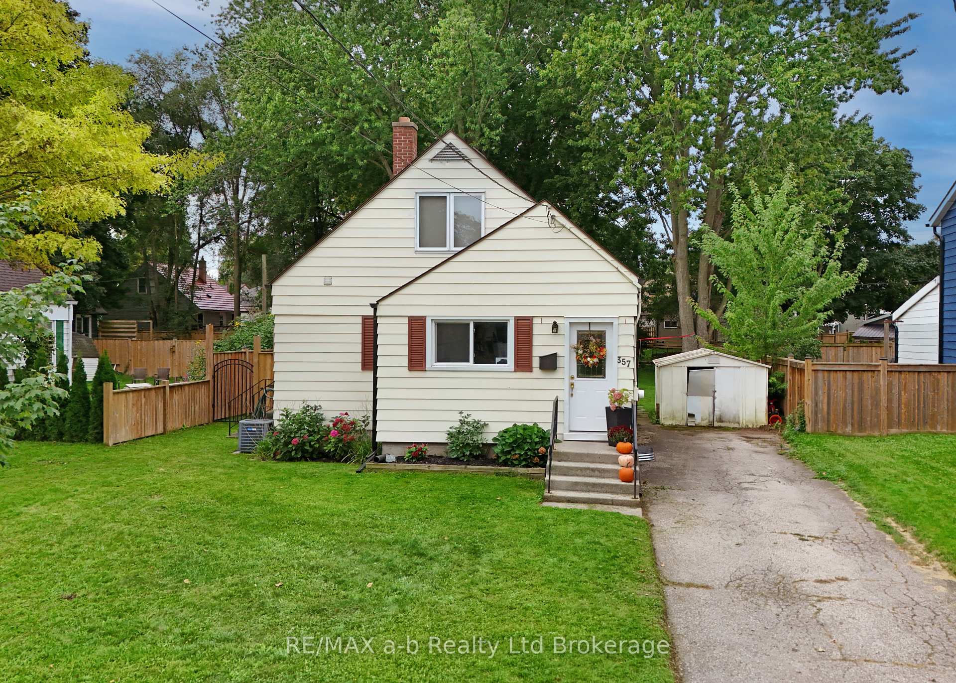 Photo 3 of 357 Knightsbridge Road, Woodstock, Woodstock - North — HOMEH