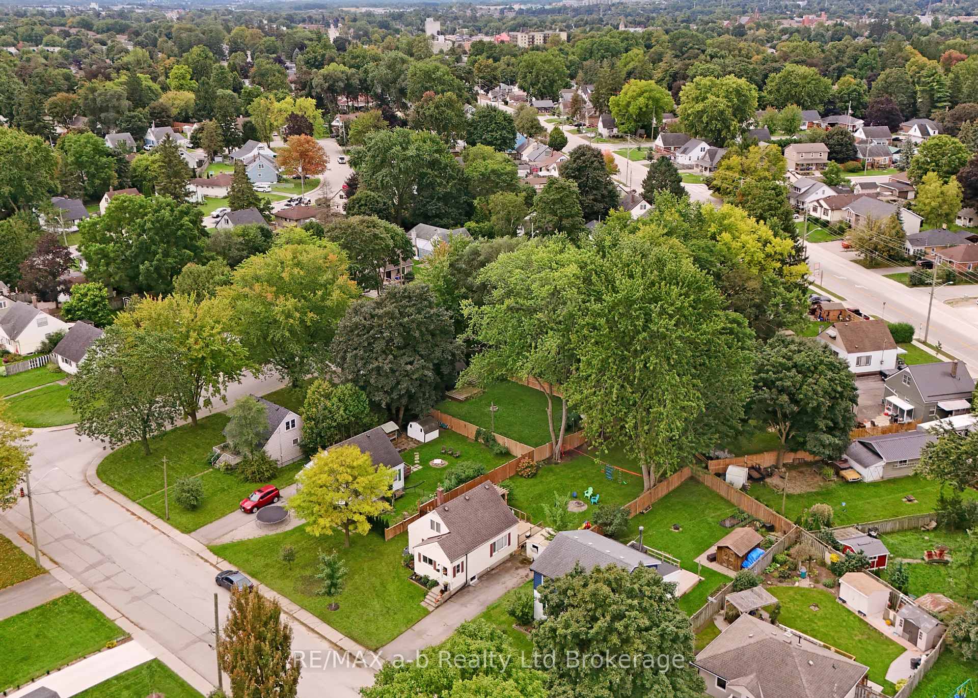 Photo 7 of 357 Knightsbridge Road, Woodstock, Woodstock - North — HOMEH