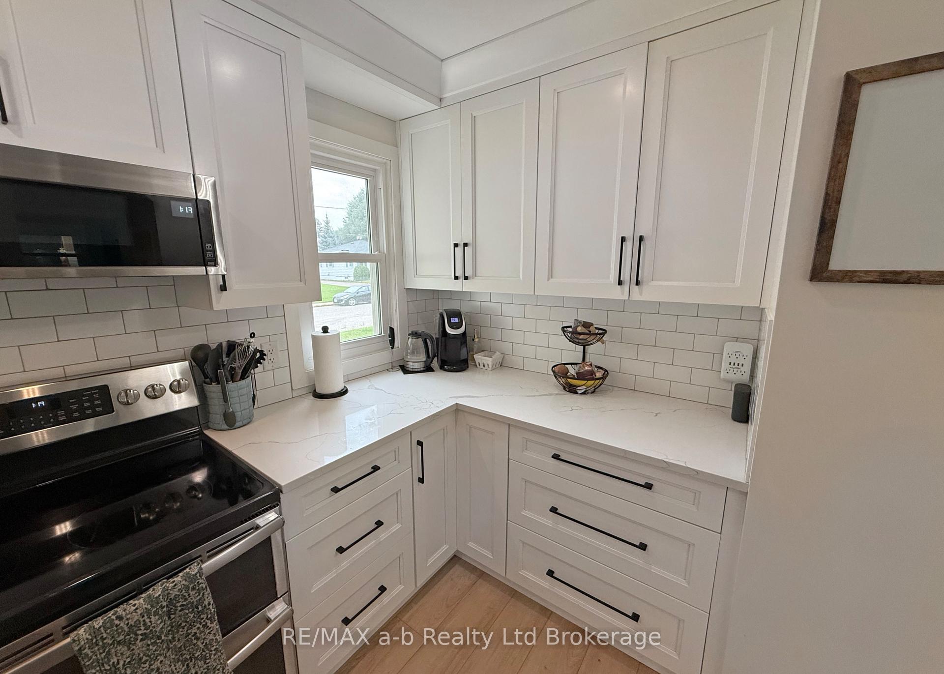 Photo 14 of 357 Knightsbridge Road, Woodstock, Woodstock - North — HOMEH