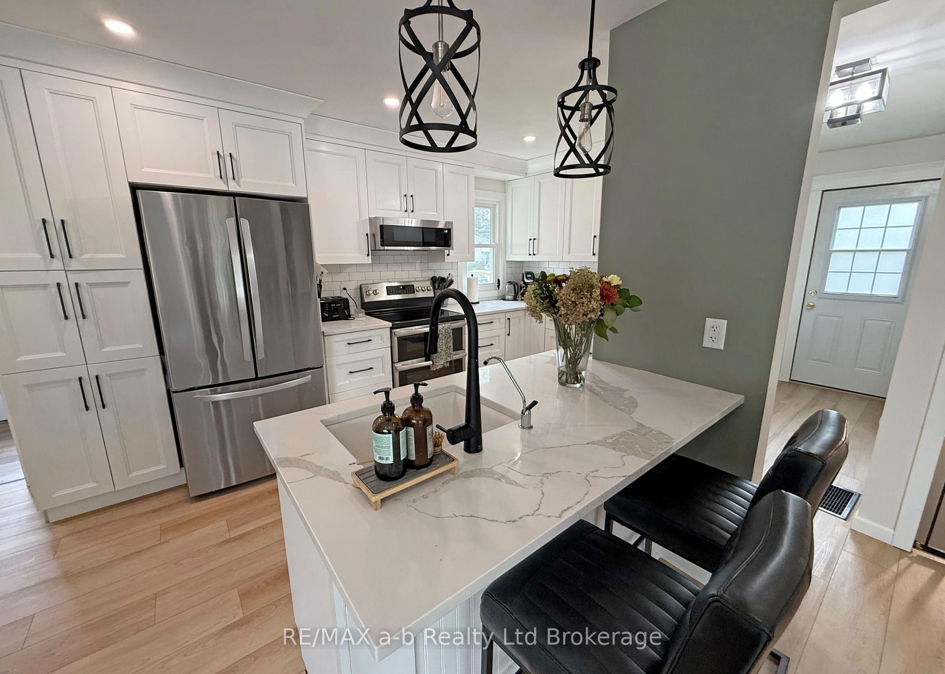 Photo 15 of 357 Knightsbridge Road, Woodstock, Woodstock - North — HOMEH