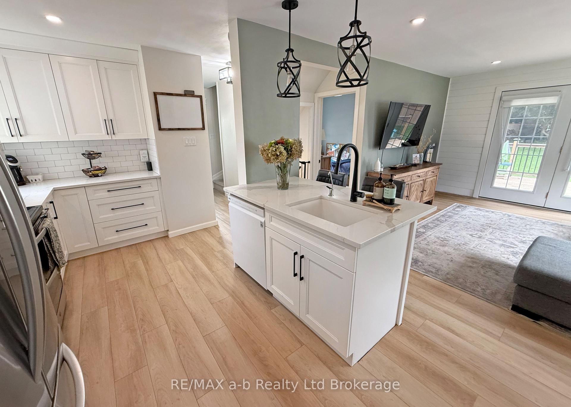 Photo 17 of 357 Knightsbridge Road, Woodstock, Woodstock - North — HOMEH