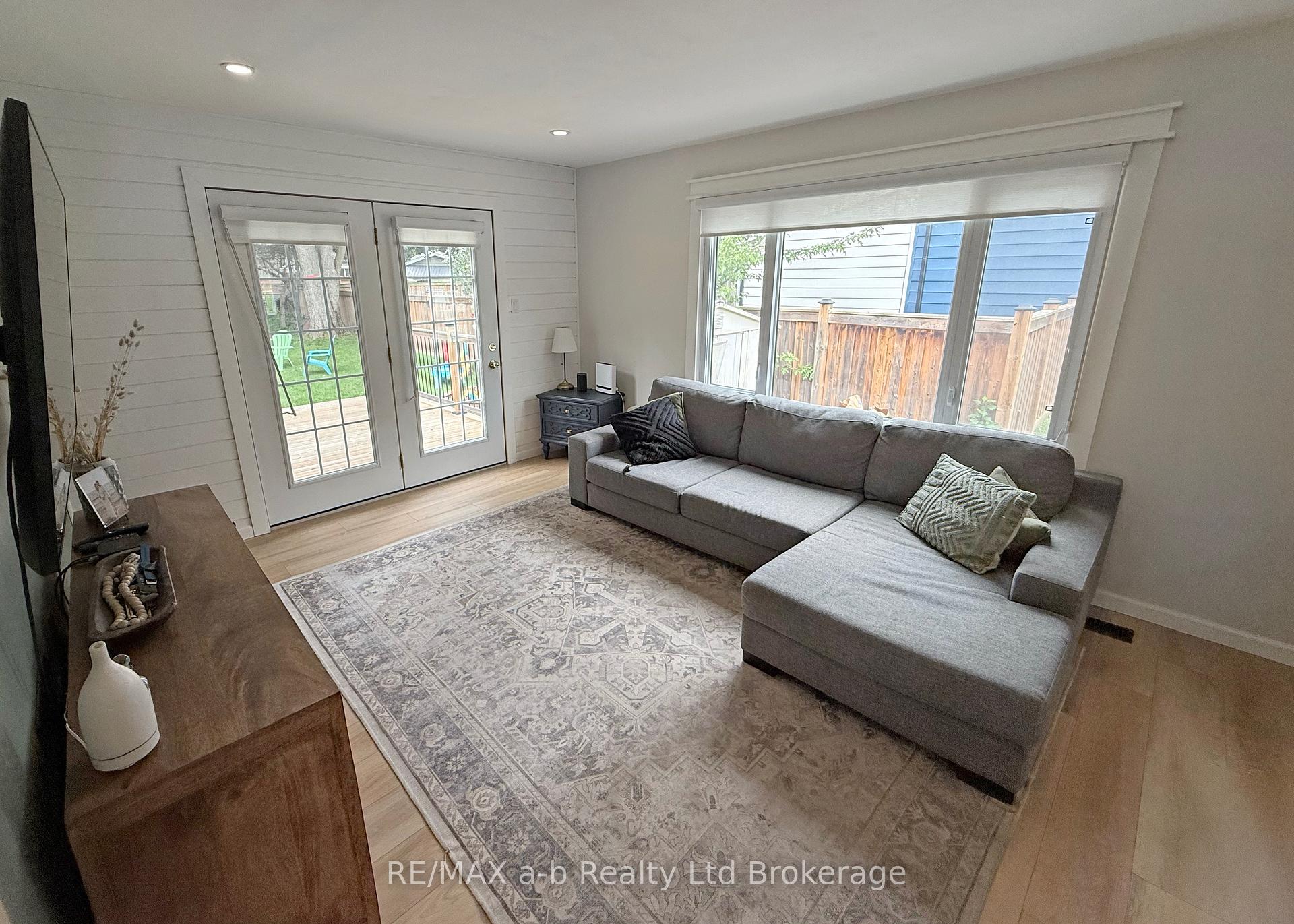 Photo 20 of 357 Knightsbridge Road, Woodstock, Woodstock - North — HOMEH