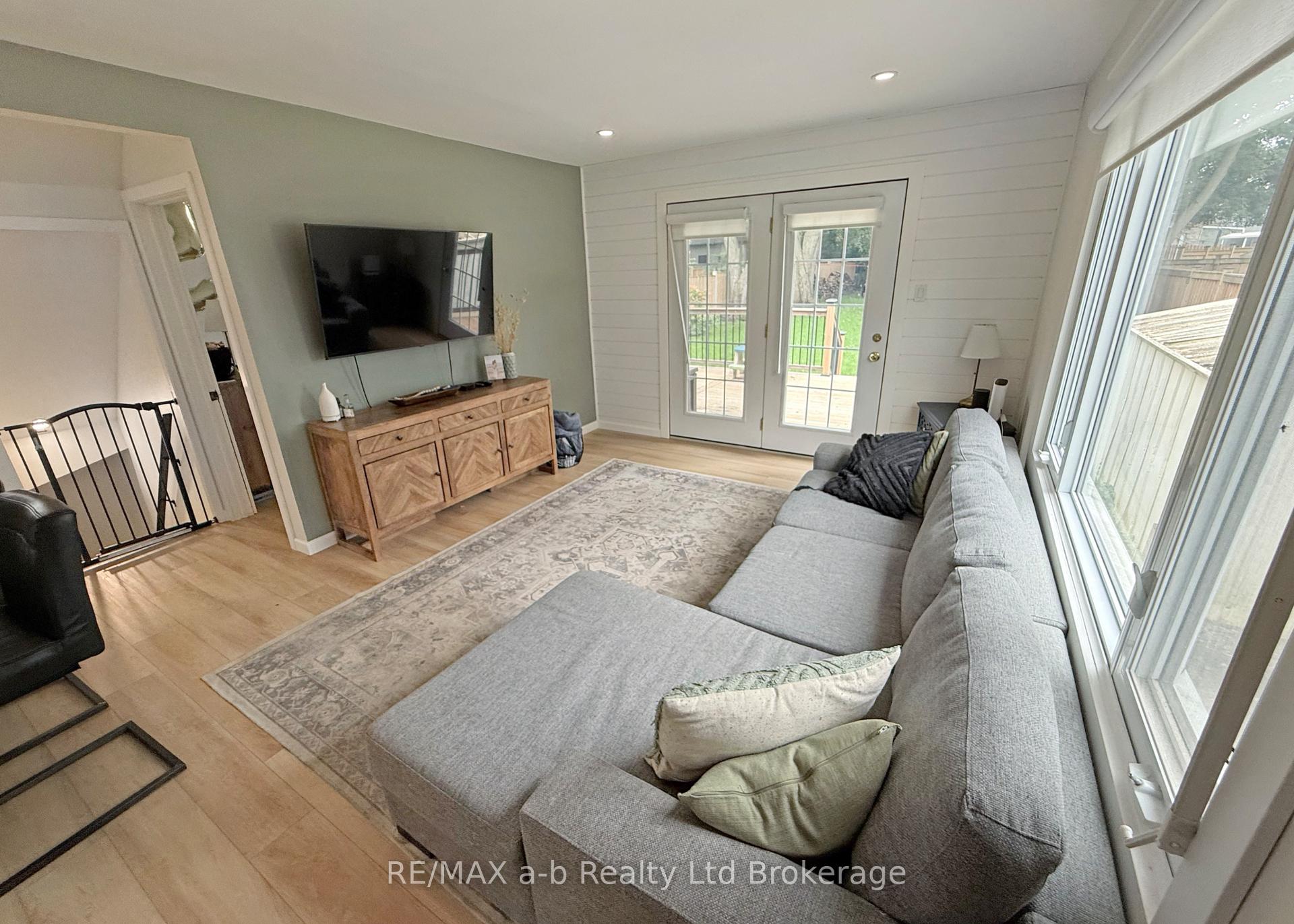 Photo 21 of 357 Knightsbridge Road, Woodstock, Woodstock - North — HOMEH