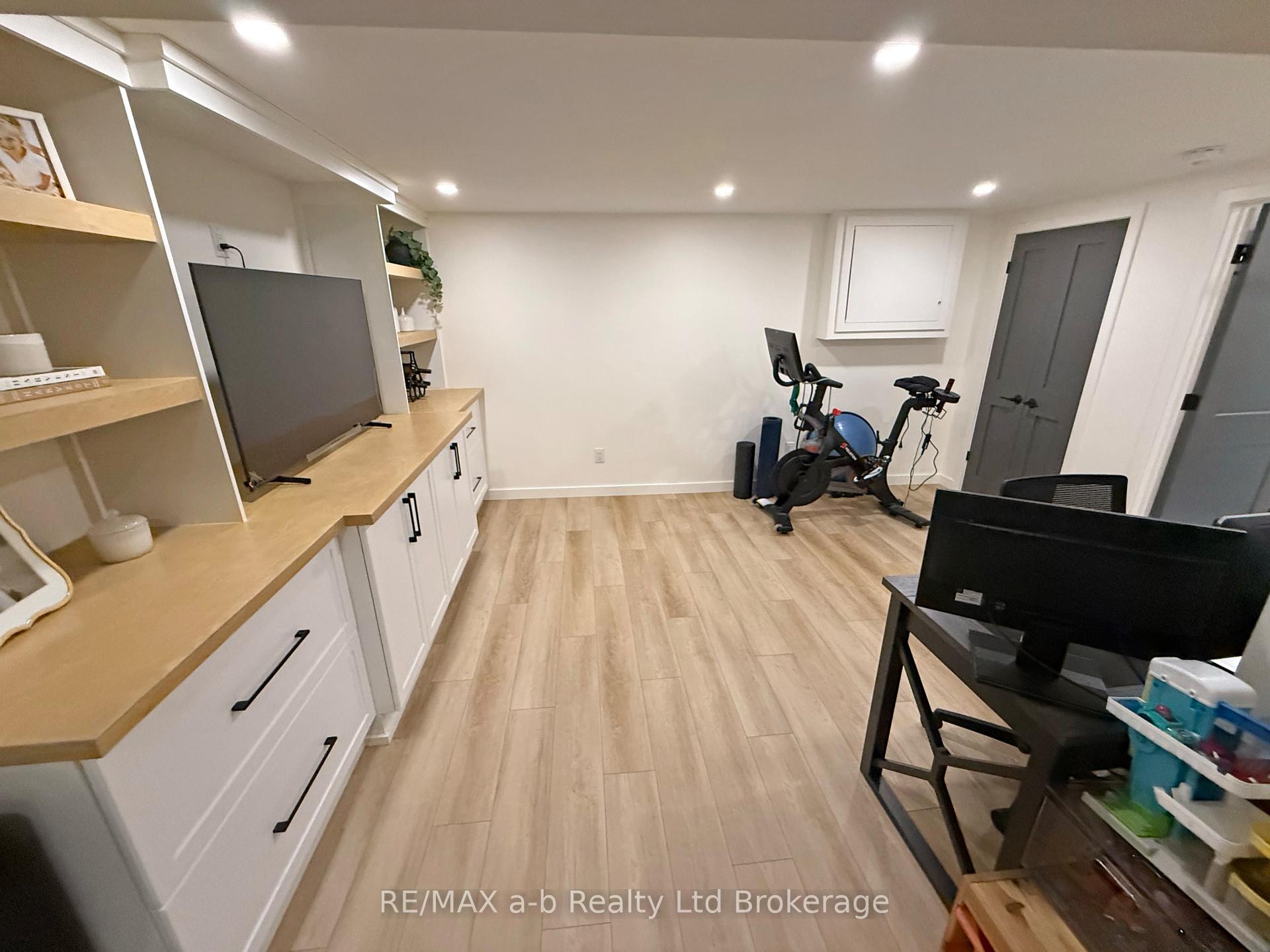 Photo 31 of 357 Knightsbridge Road, Woodstock, Woodstock - North — HOMEH