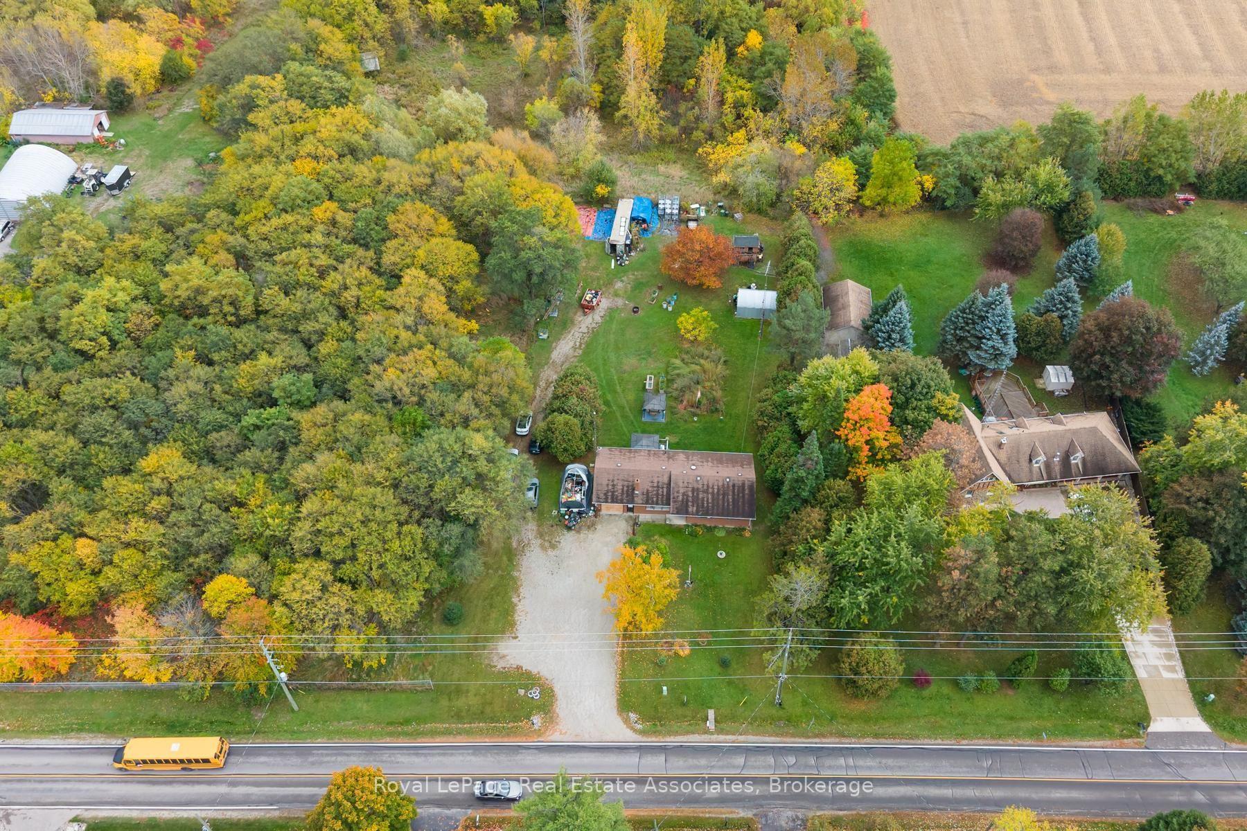 Photo 2 of 13330 5 Side Road, Halton Hills, Georgetown — HOMEH
