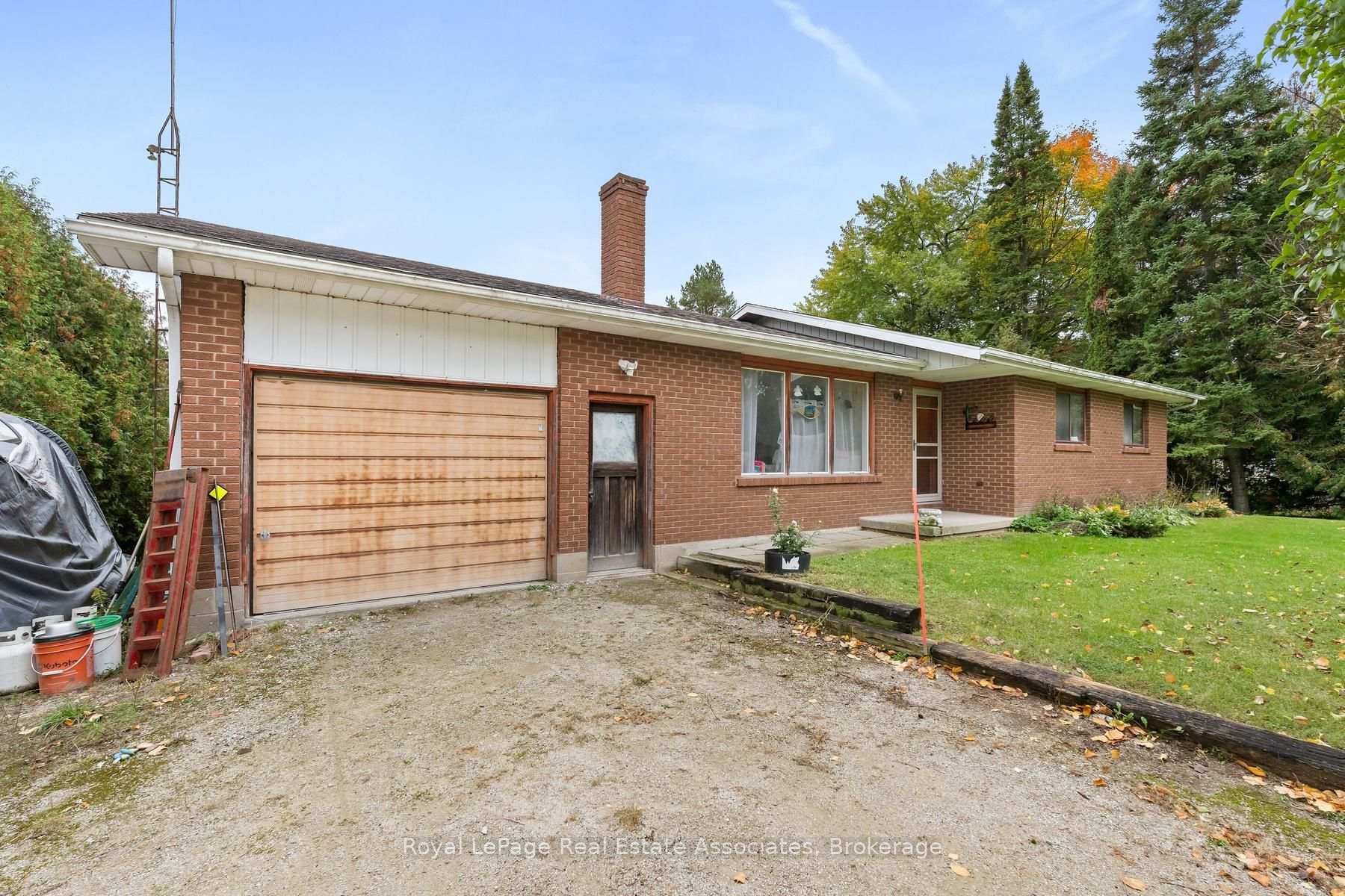 Photo 4 of 13330 5 Side Road, Halton Hills, Georgetown — HOMEH