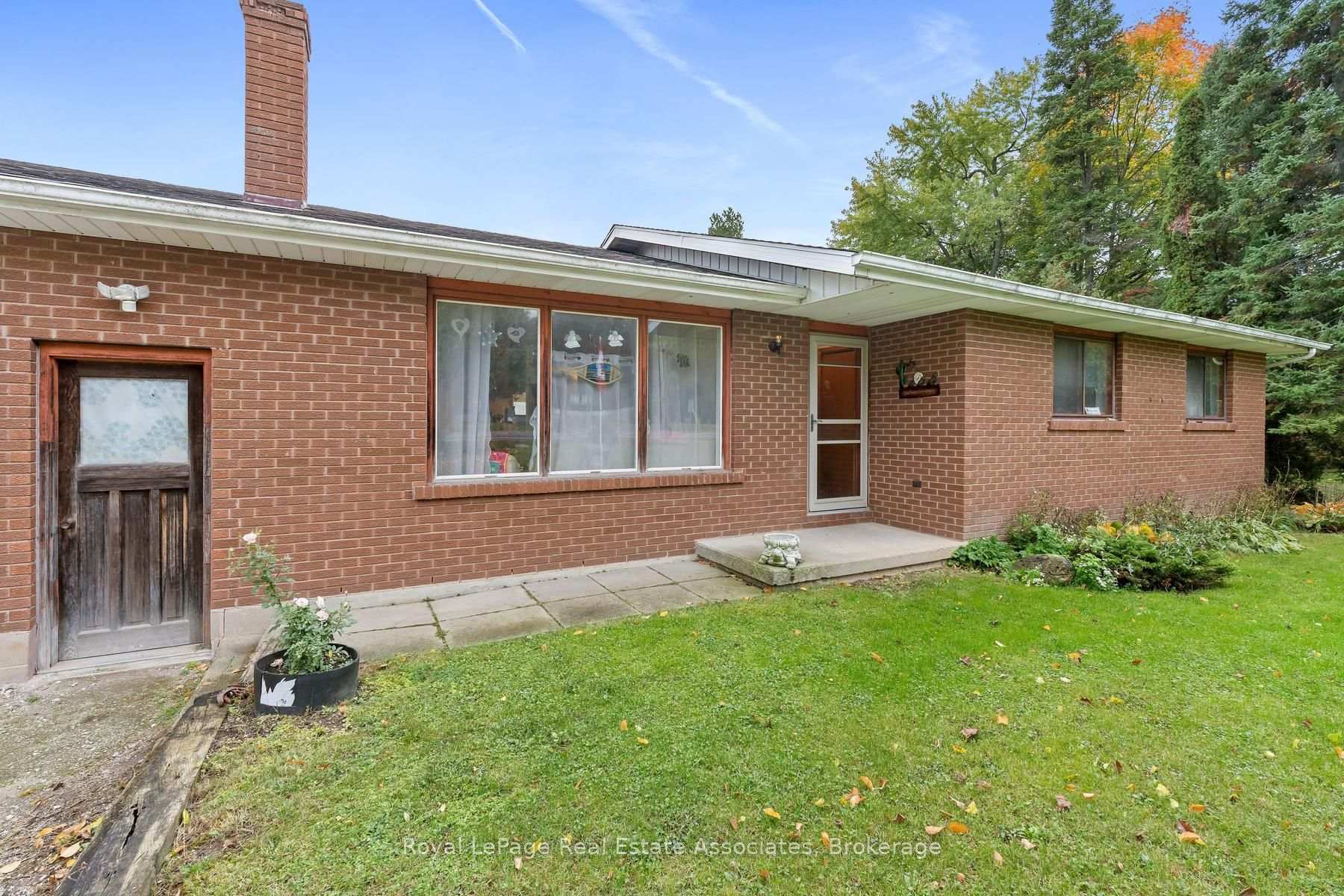 Photo 5 of 13330 5 Side Road, Halton Hills, Georgetown — HOMEH