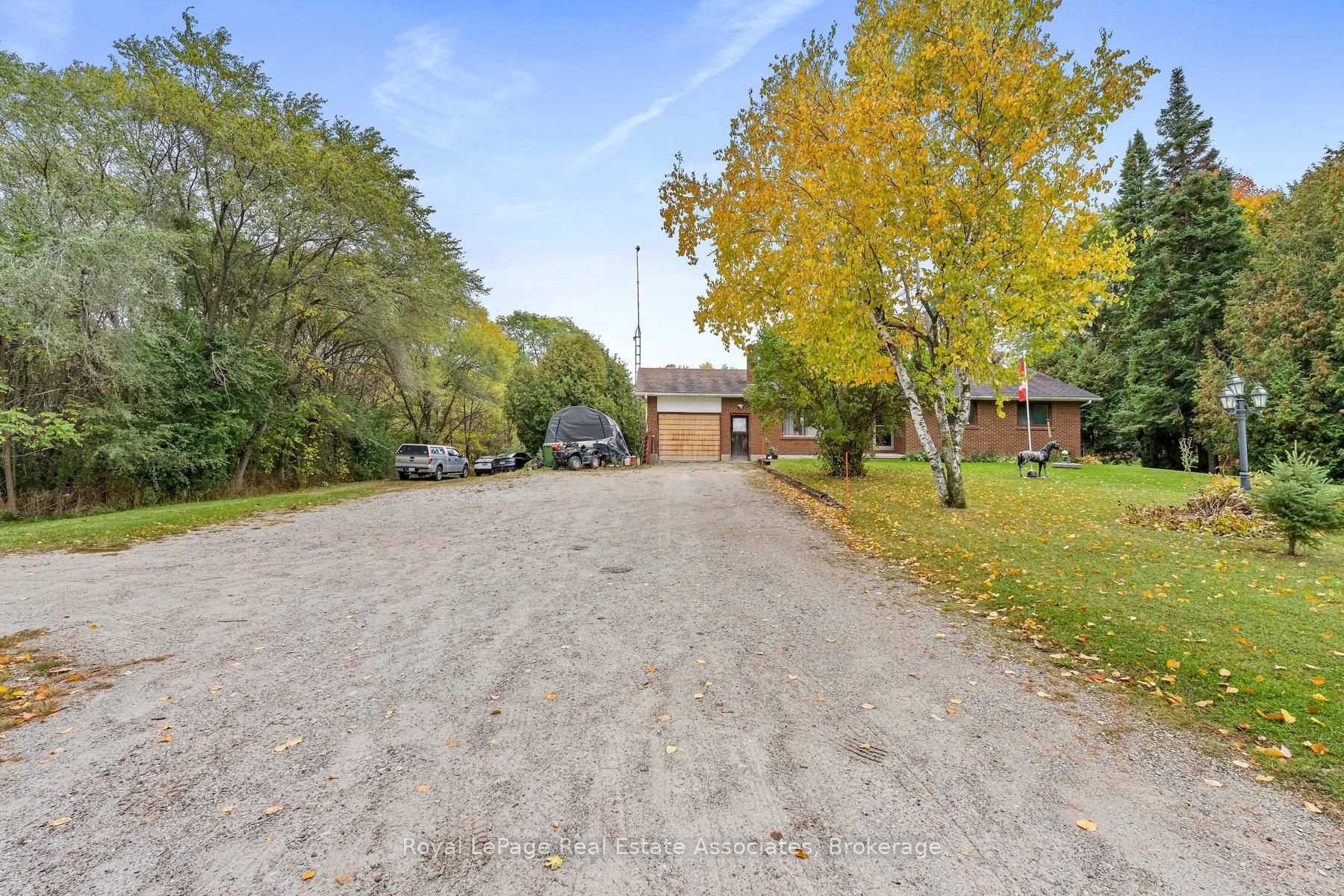 Photo 7 of 13330 5 Side Road, Halton Hills, Georgetown — HOMEH