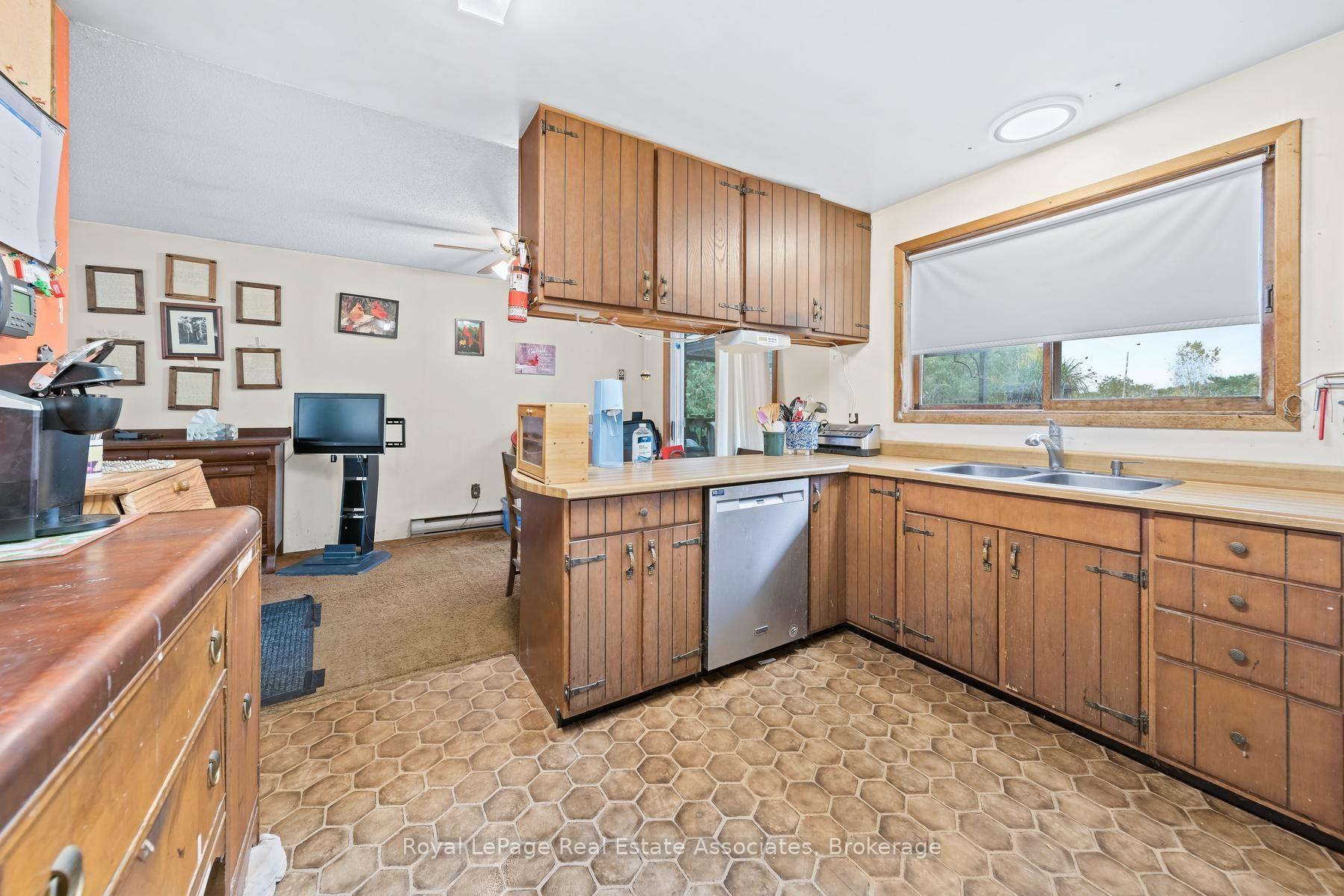 Photo 16 of 13330 5 Side Road, Halton Hills, Georgetown — HOMEH