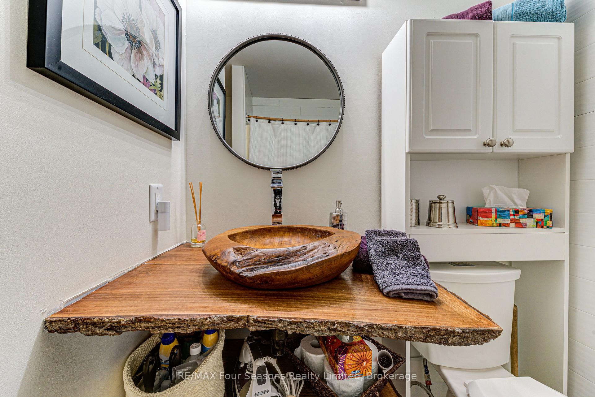 Photo 7 of 471 Oxbow Crescent, Collingwood — HOMEH