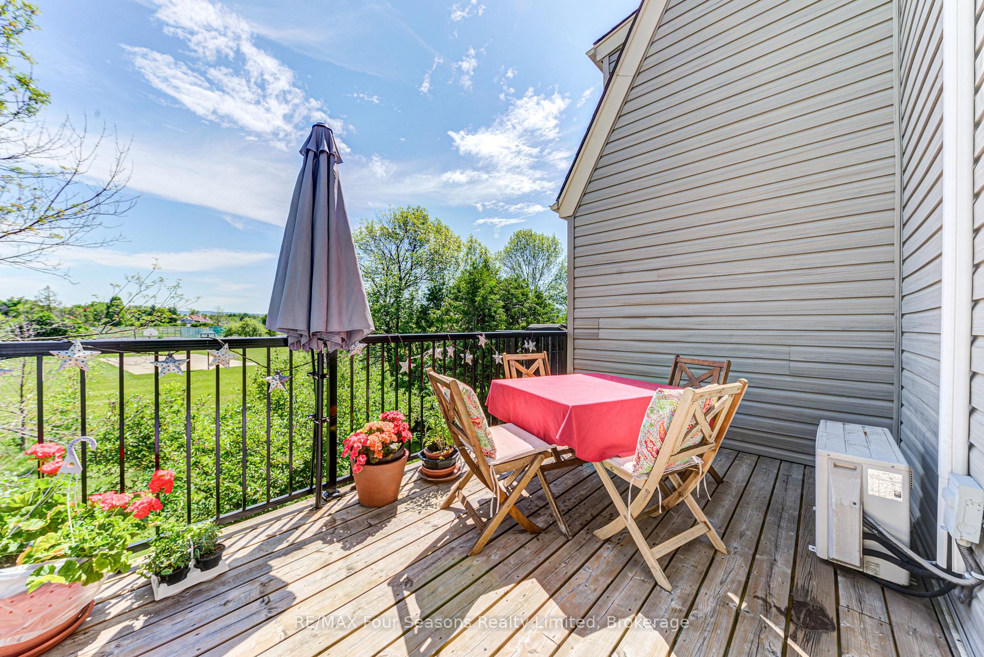 Photo 30 of 471 Oxbow Crescent, Collingwood — HOMEH