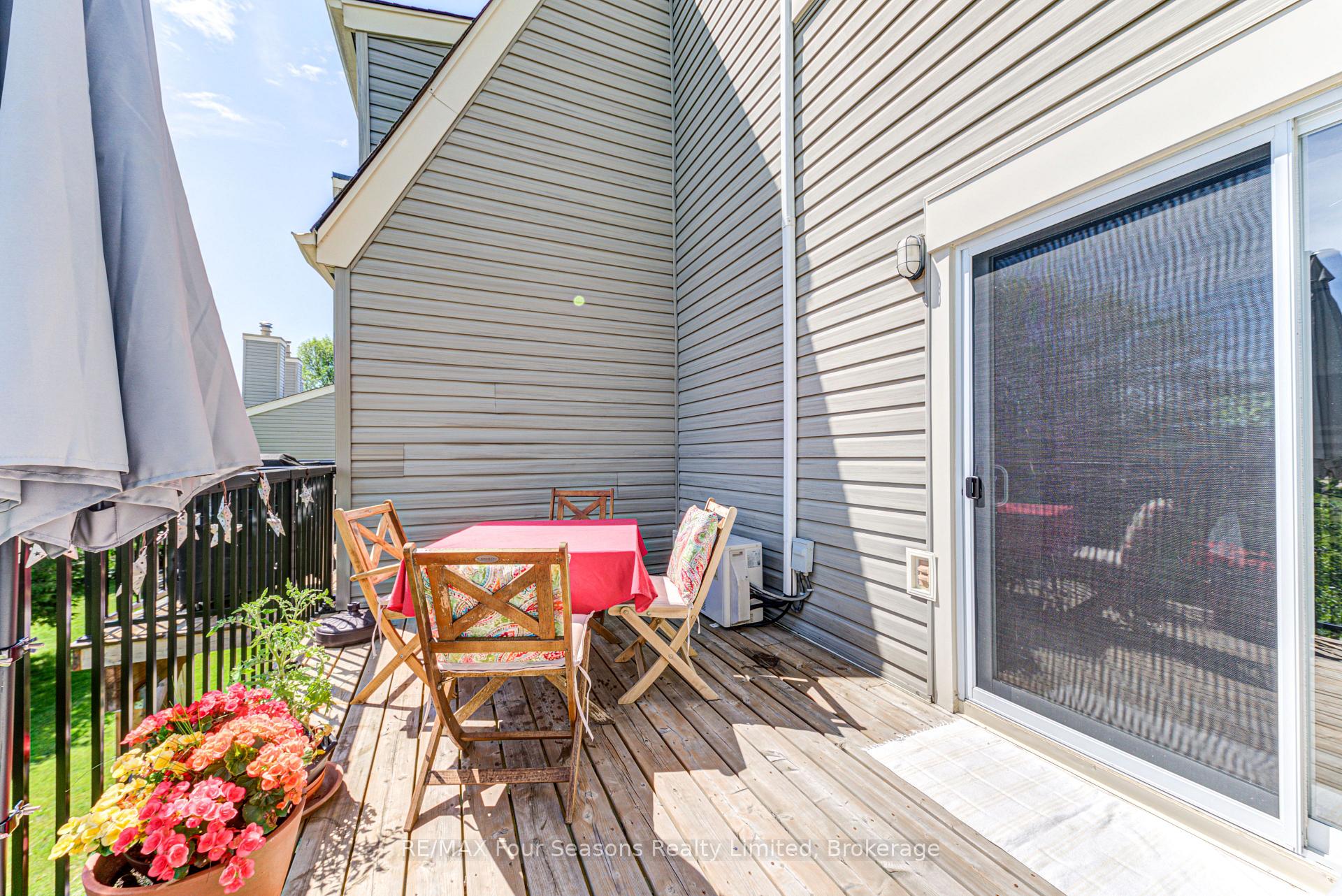 Photo 31 of 471 Oxbow Crescent, Collingwood — HOMEH