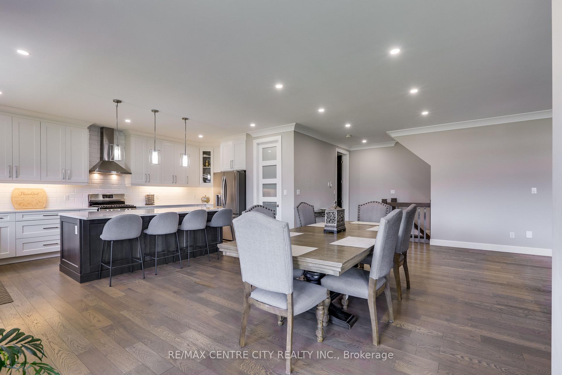 Photo 12 of 6306 Brash Drive, London, South V — HOMEH