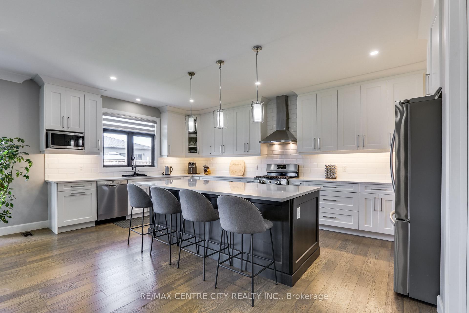 Photo 15 of 6306 Brash Drive, London, South V — HOMEH