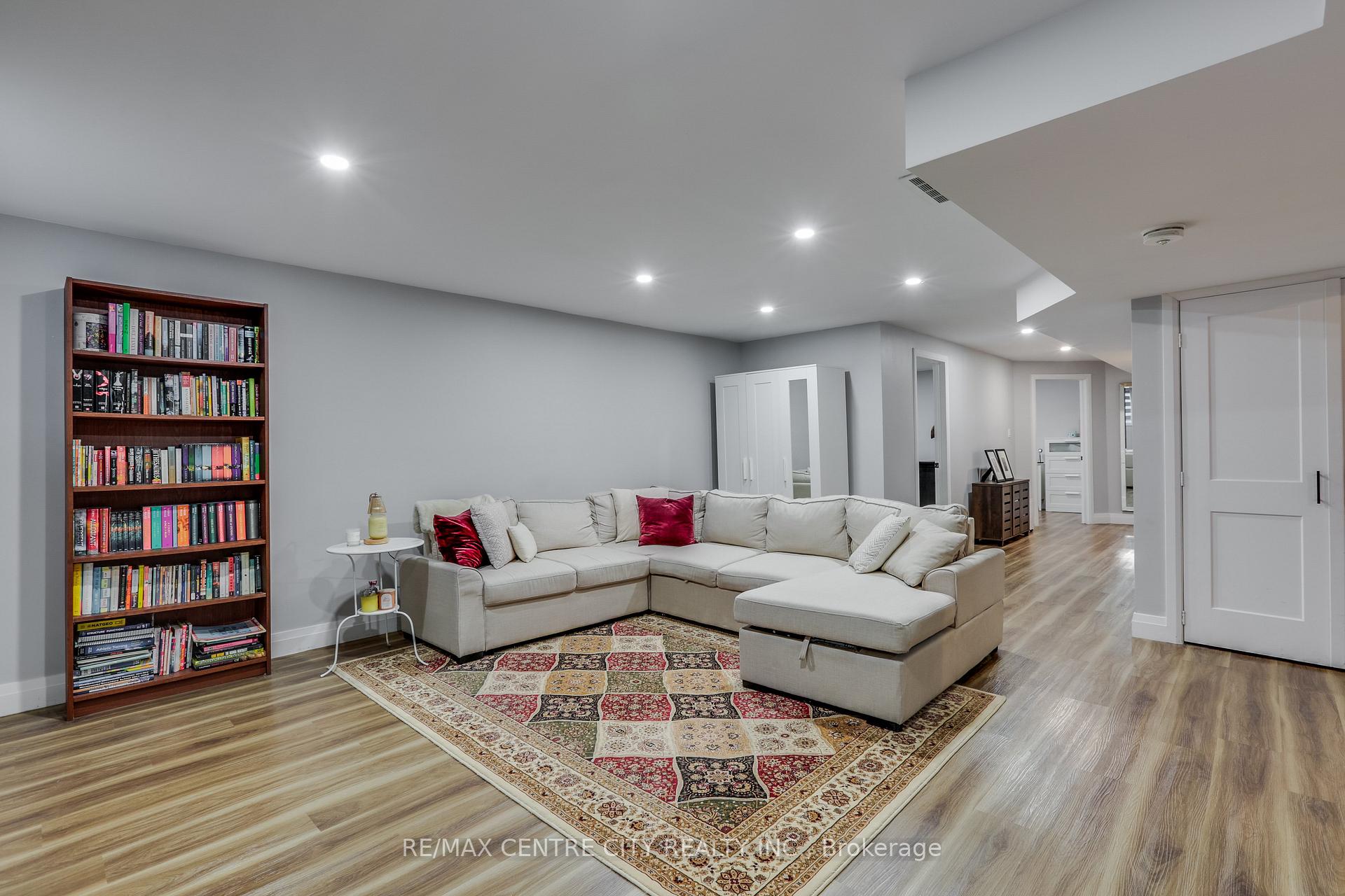 Photo 36 of 6306 Brash Drive, London, South V — HOMEH