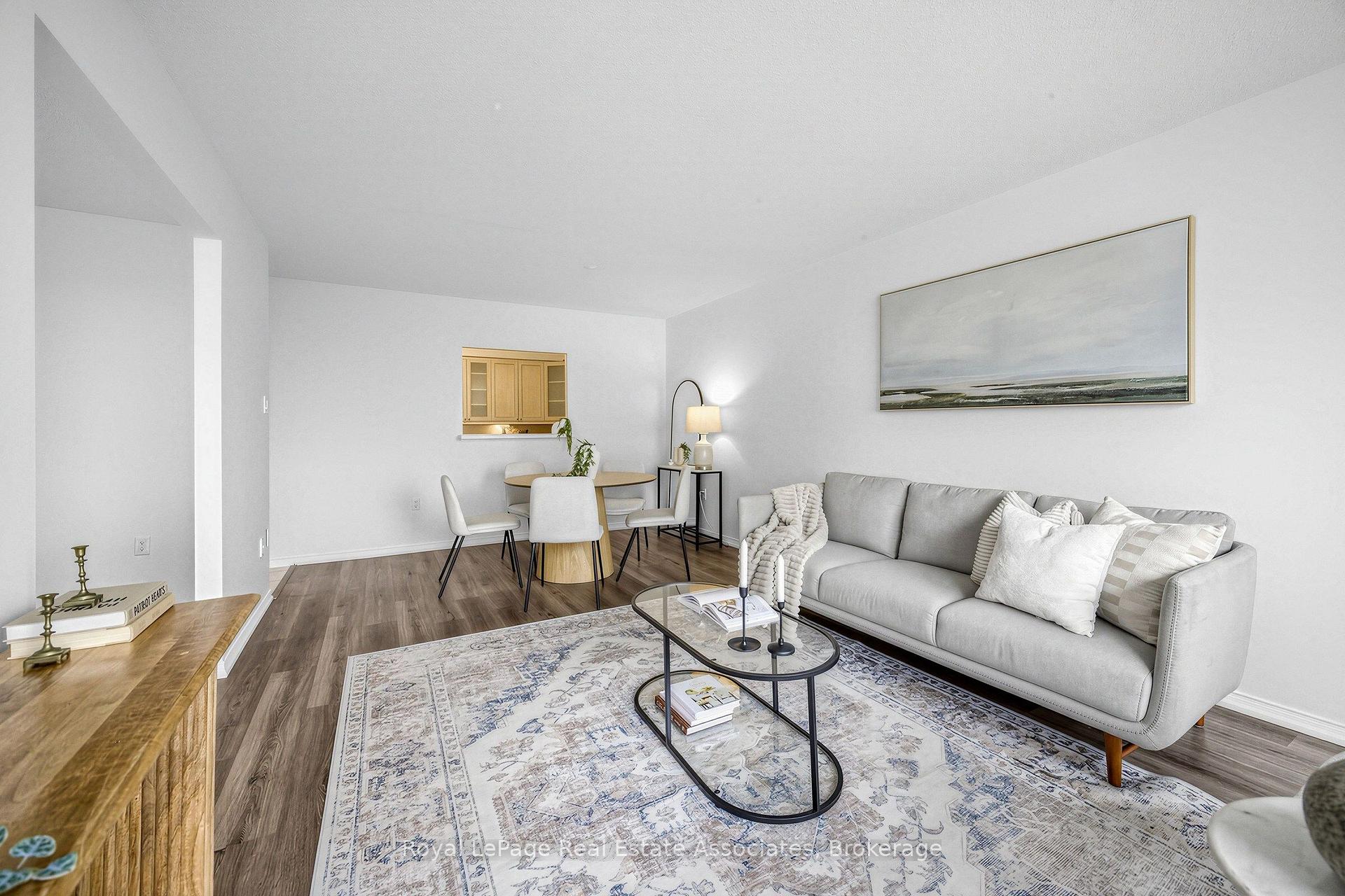 Photo 7 of Unit 1705, 1270 Maple Crossing Boulevard, Burlington, Brant — HOMEH