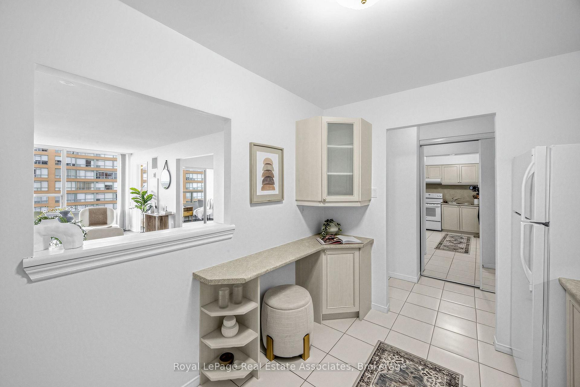 Photo 14 of Unit 1705, 1270 Maple Crossing Boulevard, Burlington, Brant — HOMEH
