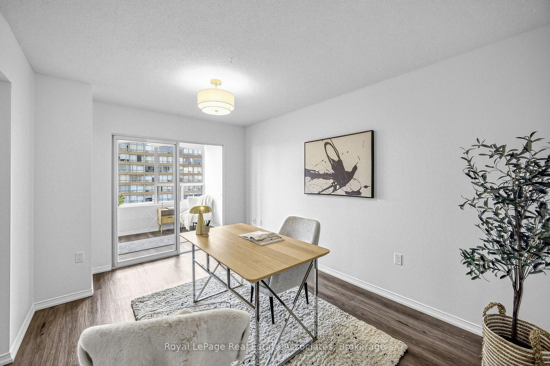 Photo 19 of Unit 1705, 1270 Maple Crossing Boulevard, Burlington, Brant — HOMEH