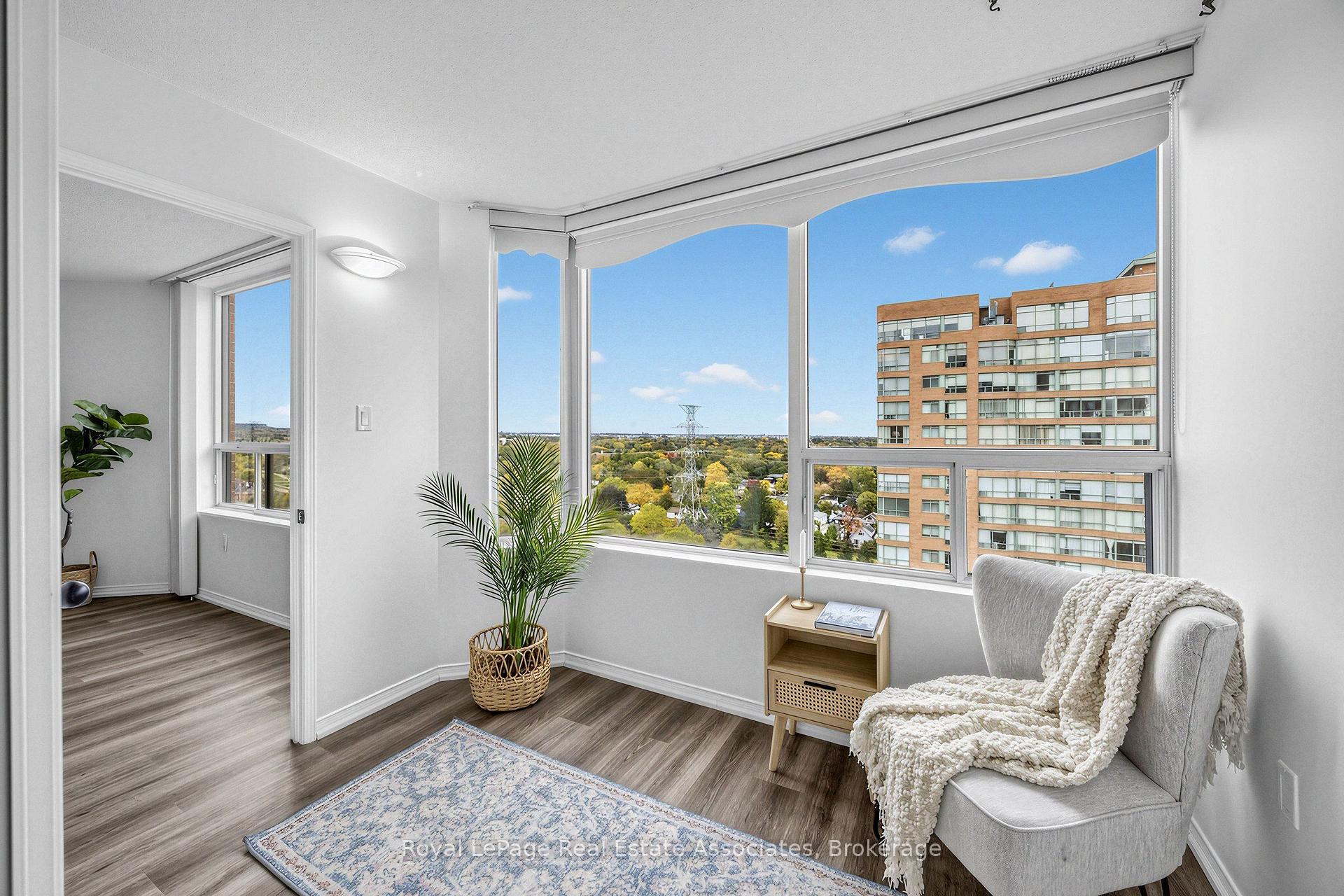 Photo 20 of Unit 1705, 1270 Maple Crossing Boulevard, Burlington, Brant — HOMEH