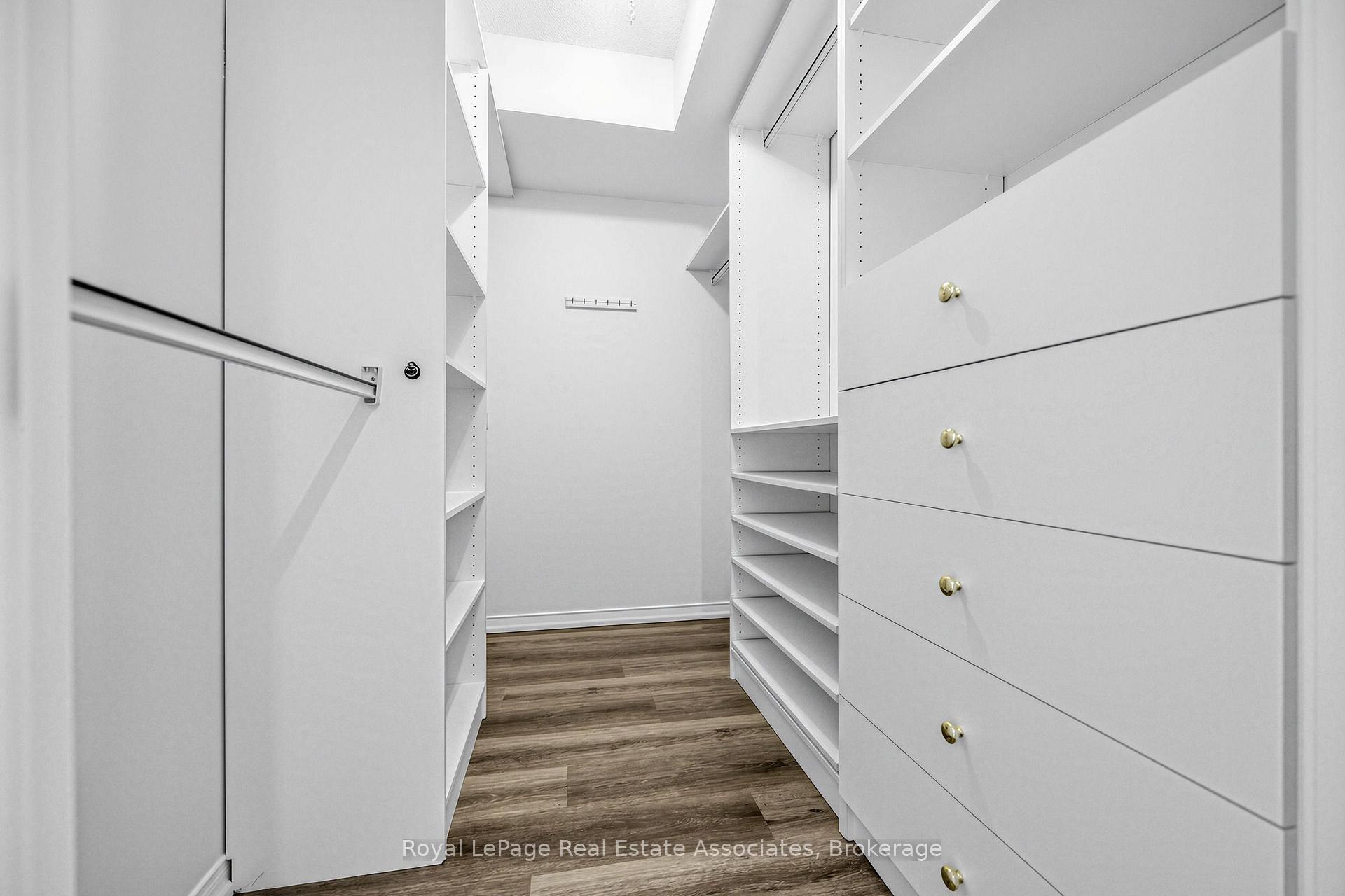 Photo 26 of Unit 1705, 1270 Maple Crossing Boulevard, Burlington, Brant — HOMEH