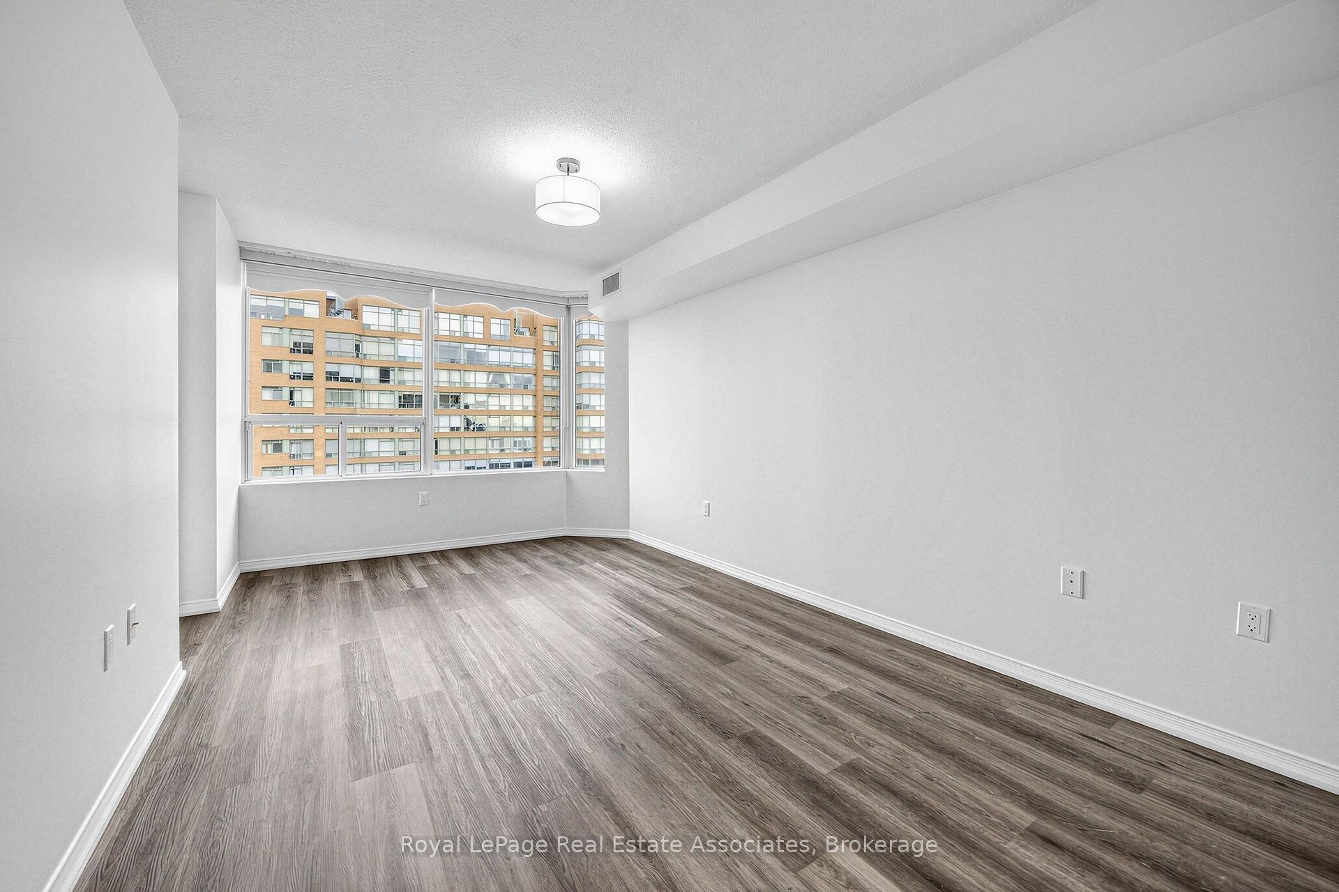 Photo 29 of Unit 1705, 1270 Maple Crossing Boulevard, Burlington, Brant — HOMEH