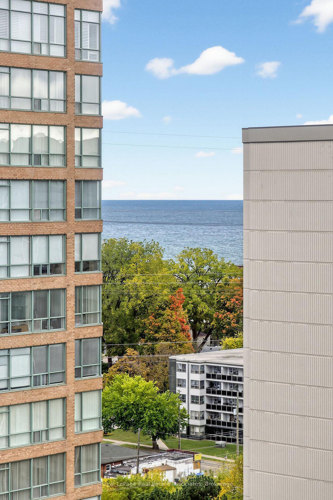 Photo 32 of Unit 1705, 1270 Maple Crossing Boulevard, Burlington, Brant — HOMEH
