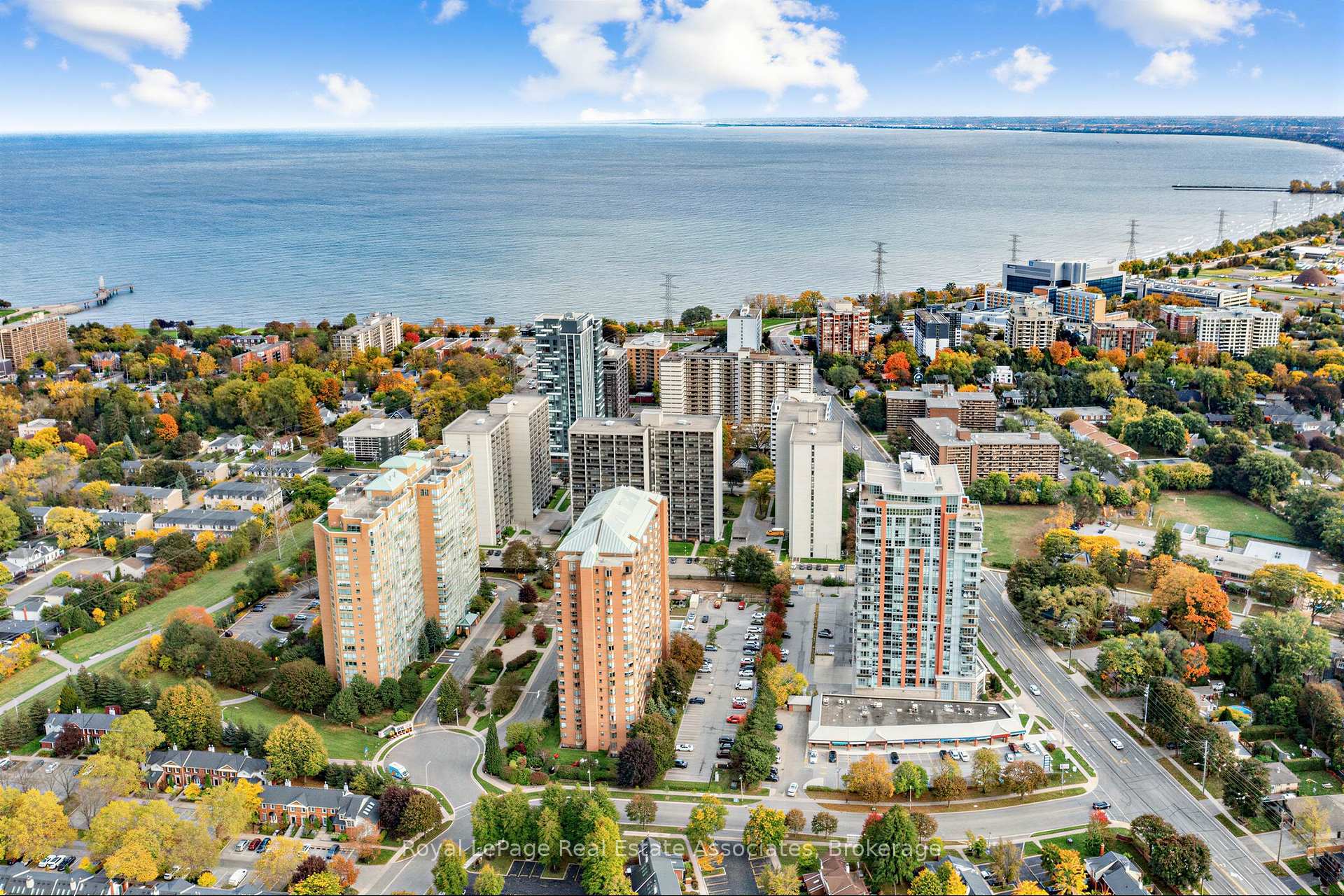 Photo 45 of Unit 1705, 1270 Maple Crossing Boulevard, Burlington, Brant — HOMEH