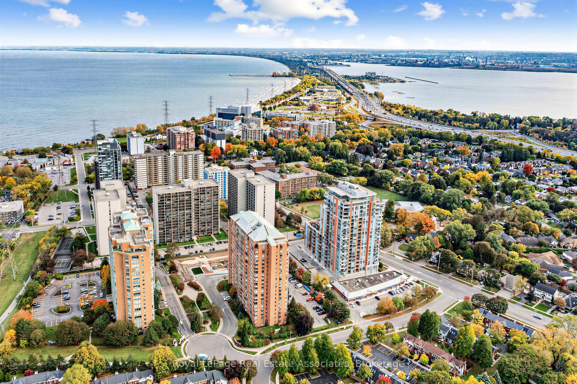 Photo 46 of Unit 1705, 1270 Maple Crossing Boulevard, Burlington, Brant — HOMEH
