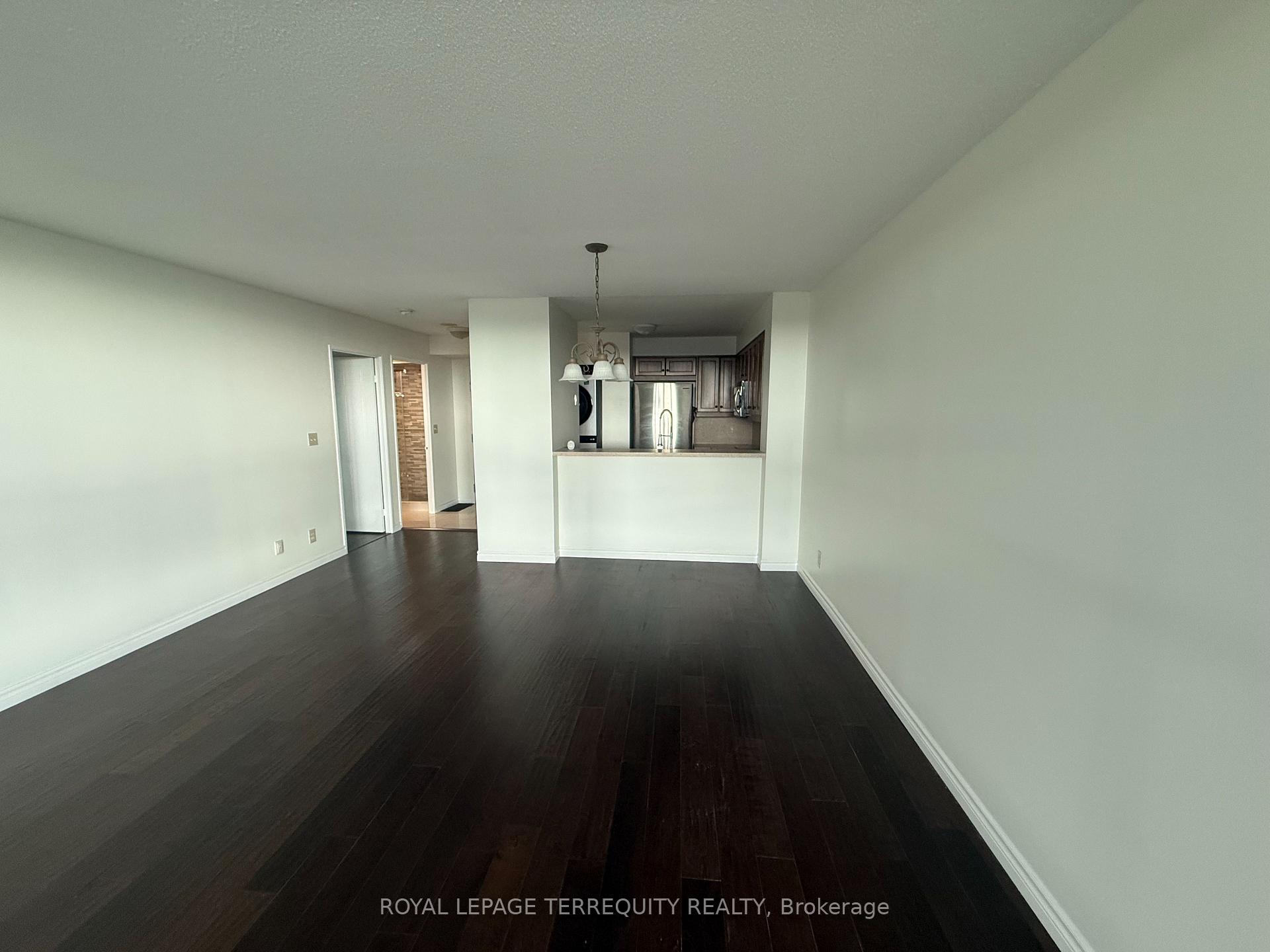 Photo 5 of Unit 1005, 140 Dunlop Street E, Barrie, City Centre — HOMEH