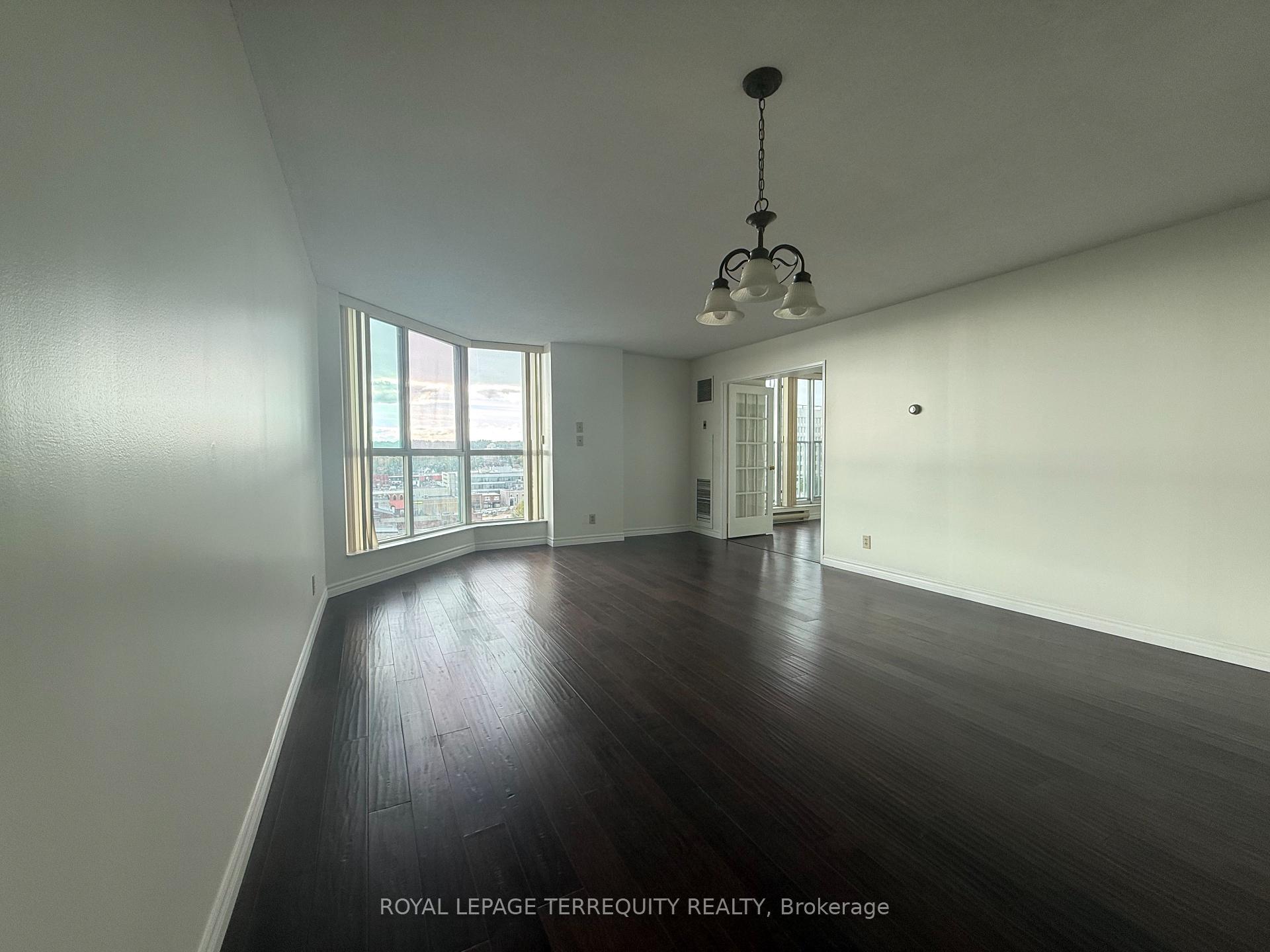 Photo 14 of Unit 1005, 140 Dunlop Street E, Barrie, City Centre — HOMEH