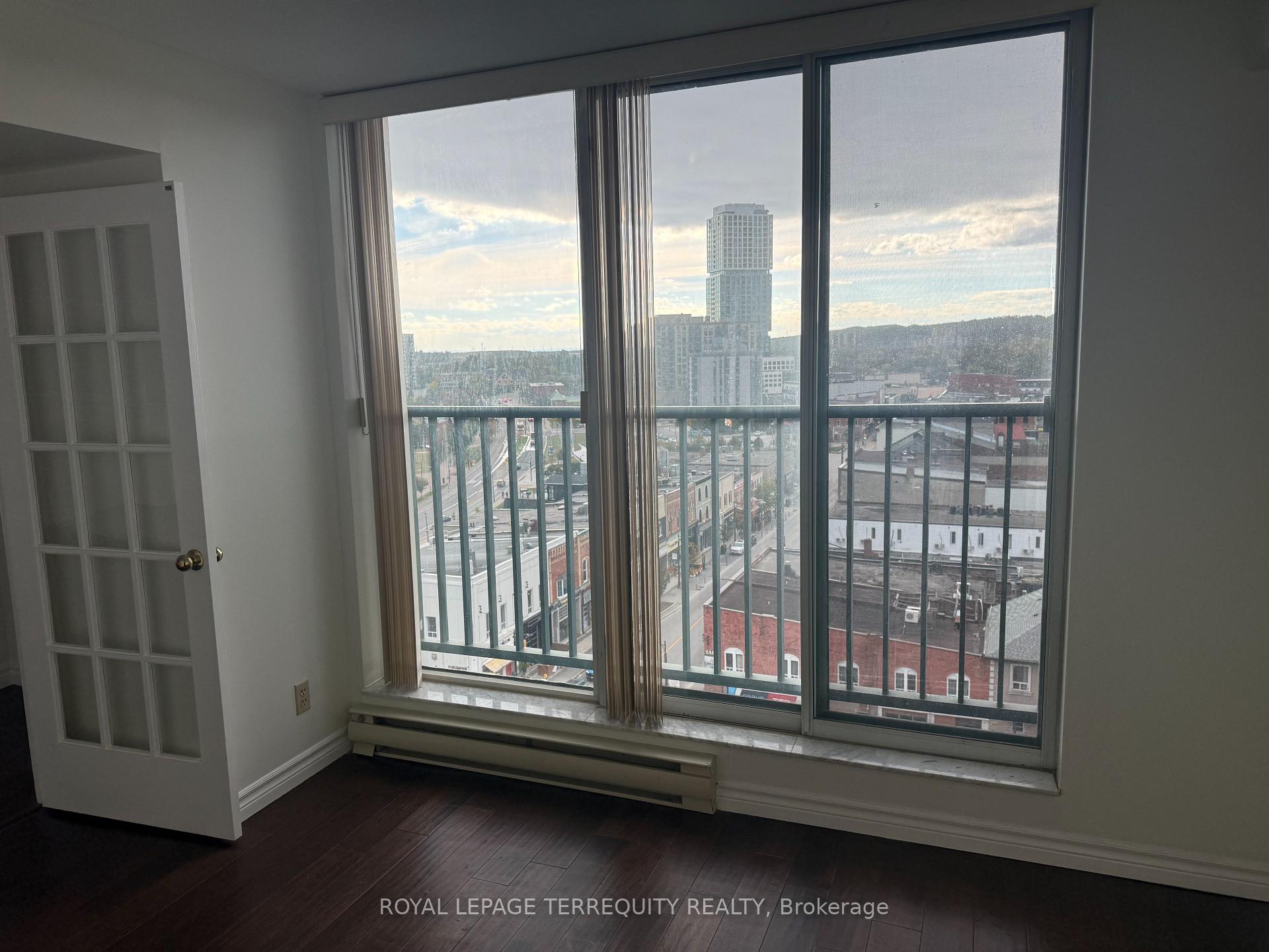 Photo 16 of Unit 1005, 140 Dunlop Street E, Barrie, City Centre — HOMEH