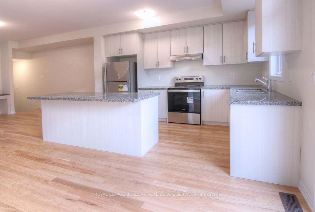 Photo 6 of 1388 National Common, Burlington, Tyandaga — HOMEH