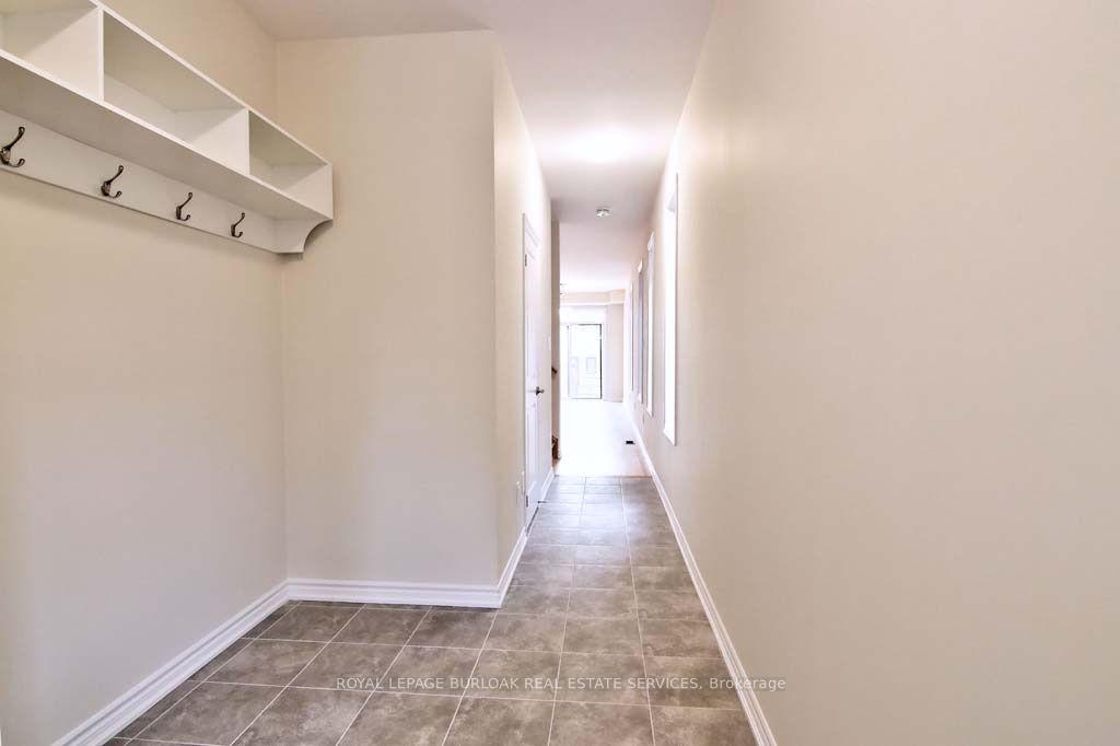 Photo 3 of 1388 National Common, Burlington, Tyandaga — HOMEH
