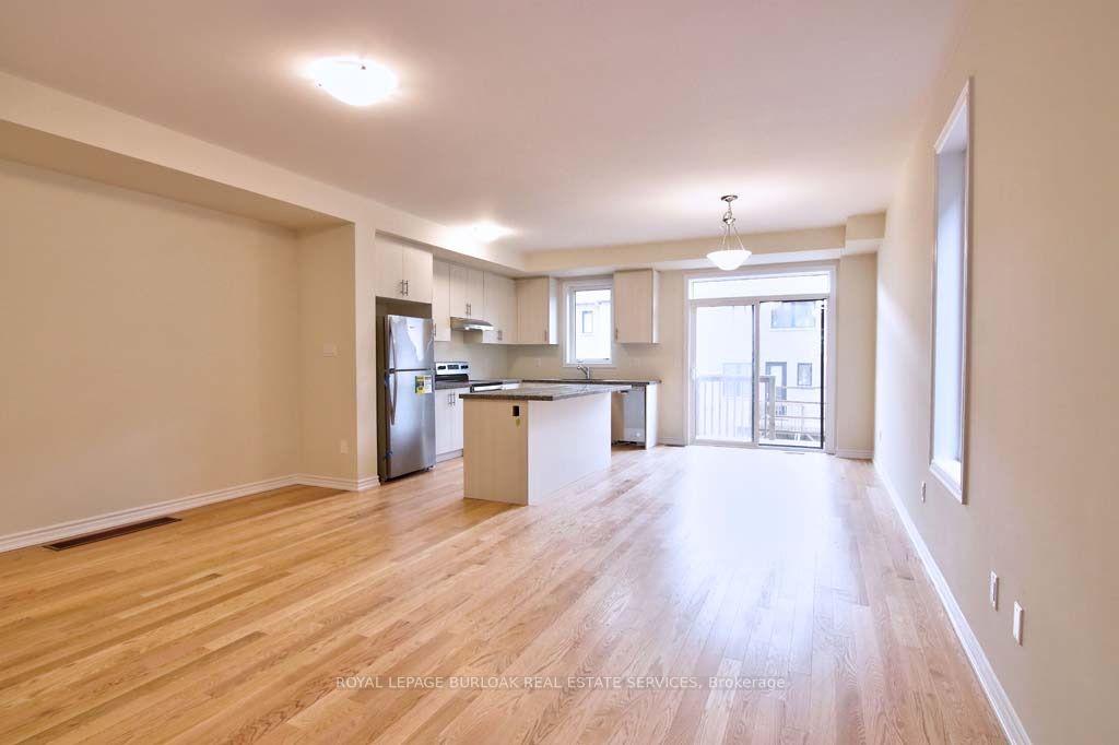 Photo 4 of 1388 National Common, Burlington, Tyandaga — HOMEH