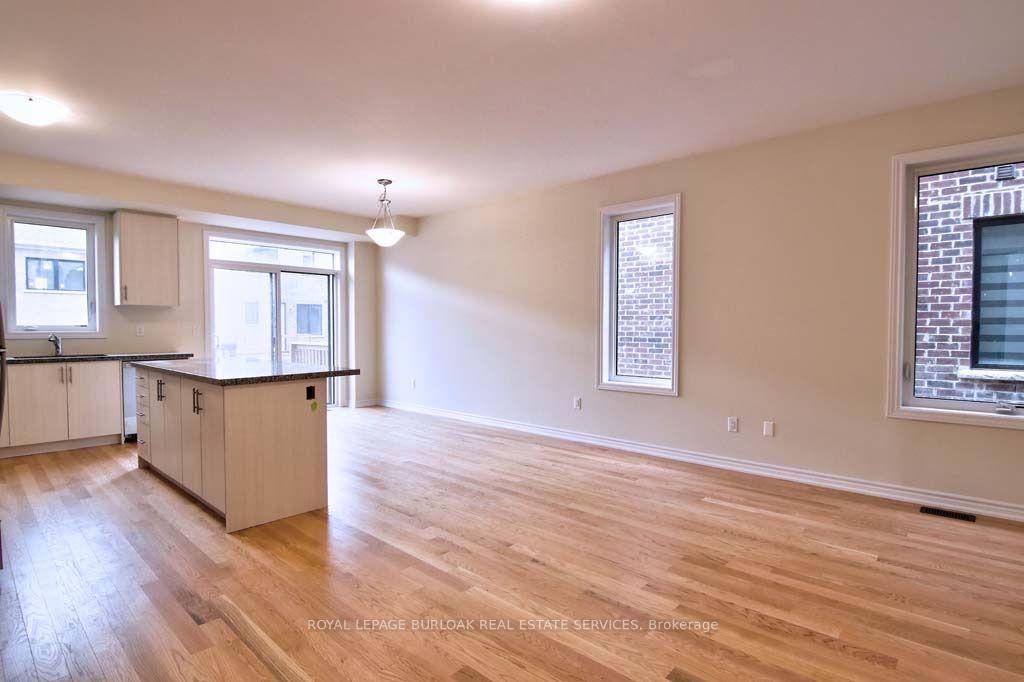 Photo 5 of 1388 National Common, Burlington, Tyandaga — HOMEH