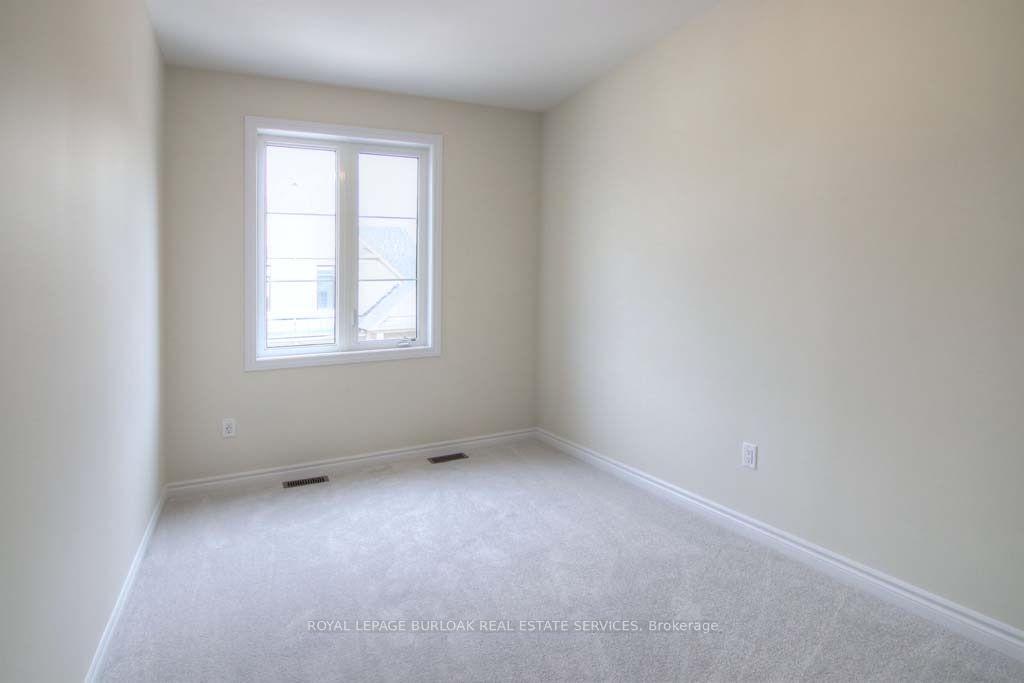 Photo 10 of 1388 National Common, Burlington, Tyandaga — HOMEH