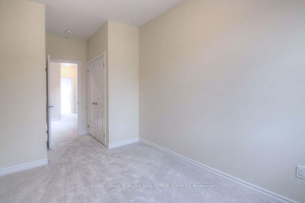 Photo 11 of 1388 National Common, Burlington, Tyandaga — HOMEH