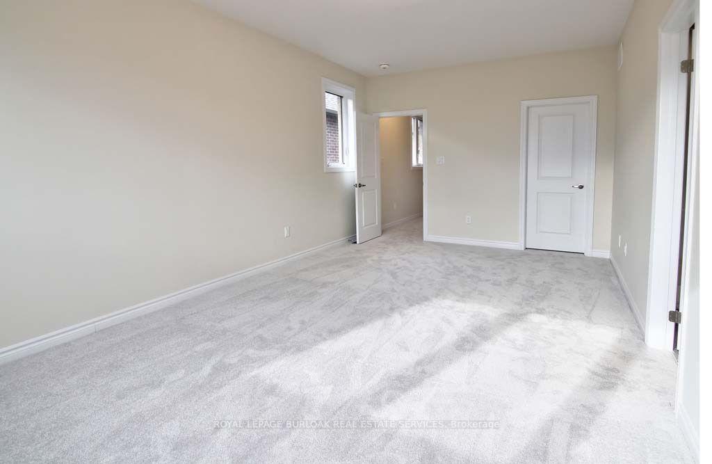 Photo 14 of 1388 National Common, Burlington, Tyandaga — HOMEH